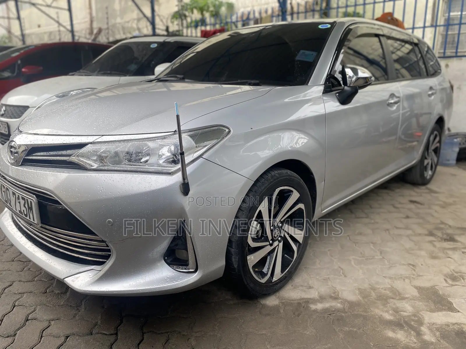 Toyota Corolla Fielder 1.5 Petrol FWD 2017 Silver