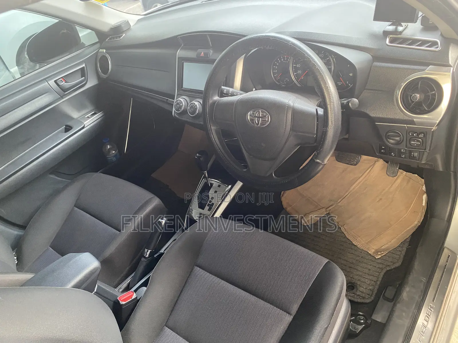 Toyota Corolla Fielder 1.5 Petrol FWD 2017 Silver