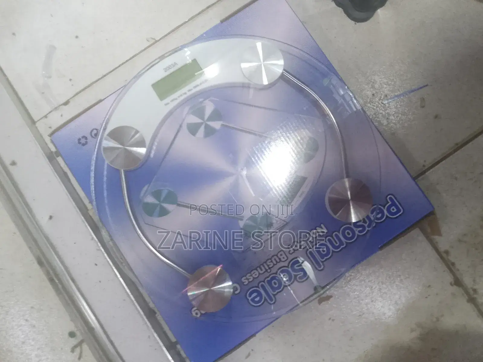 Clear Glass Bathroom Scale Measuring Upto 180kgs