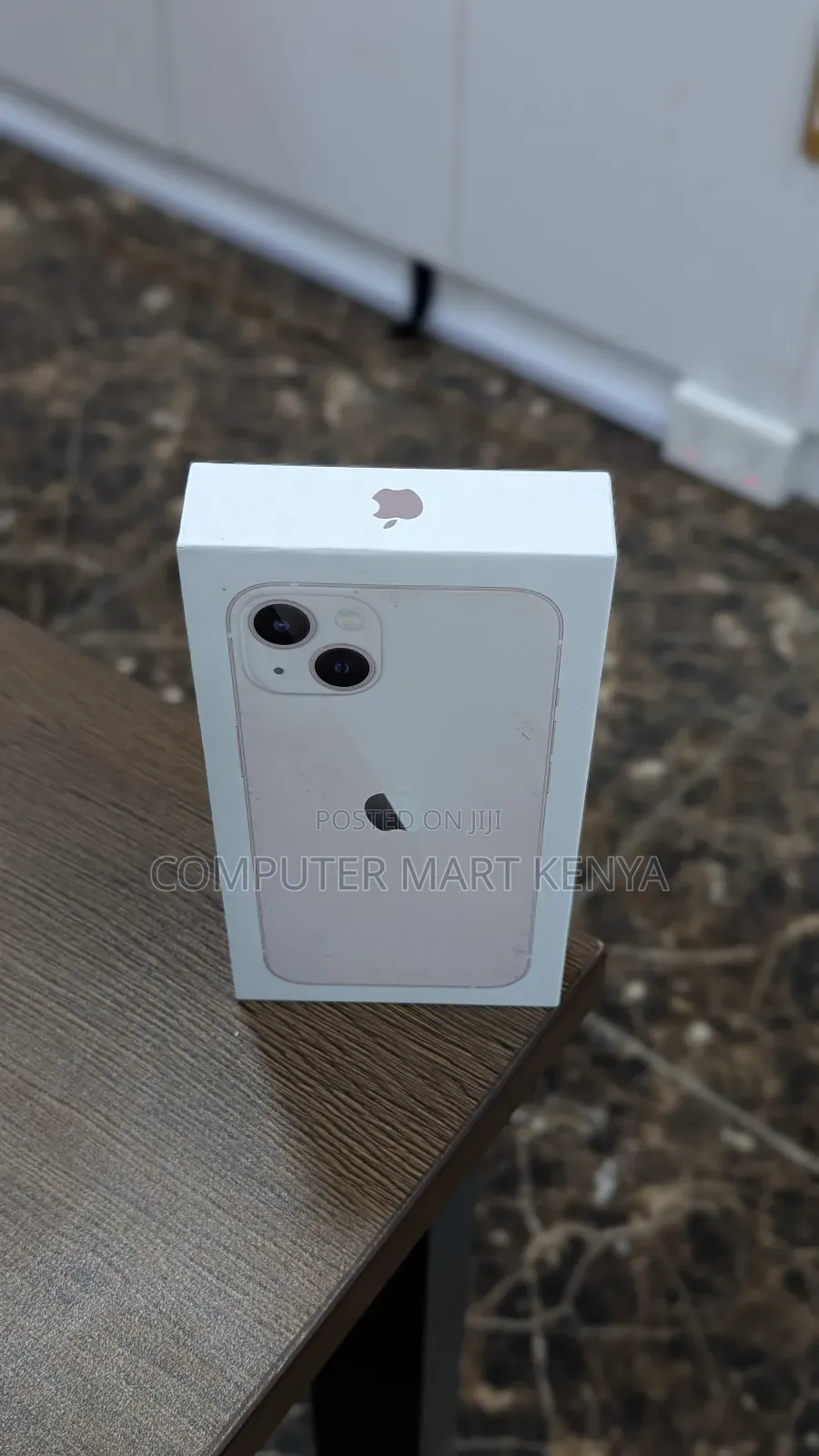 New Apple iPhone 13 128 GB Pink