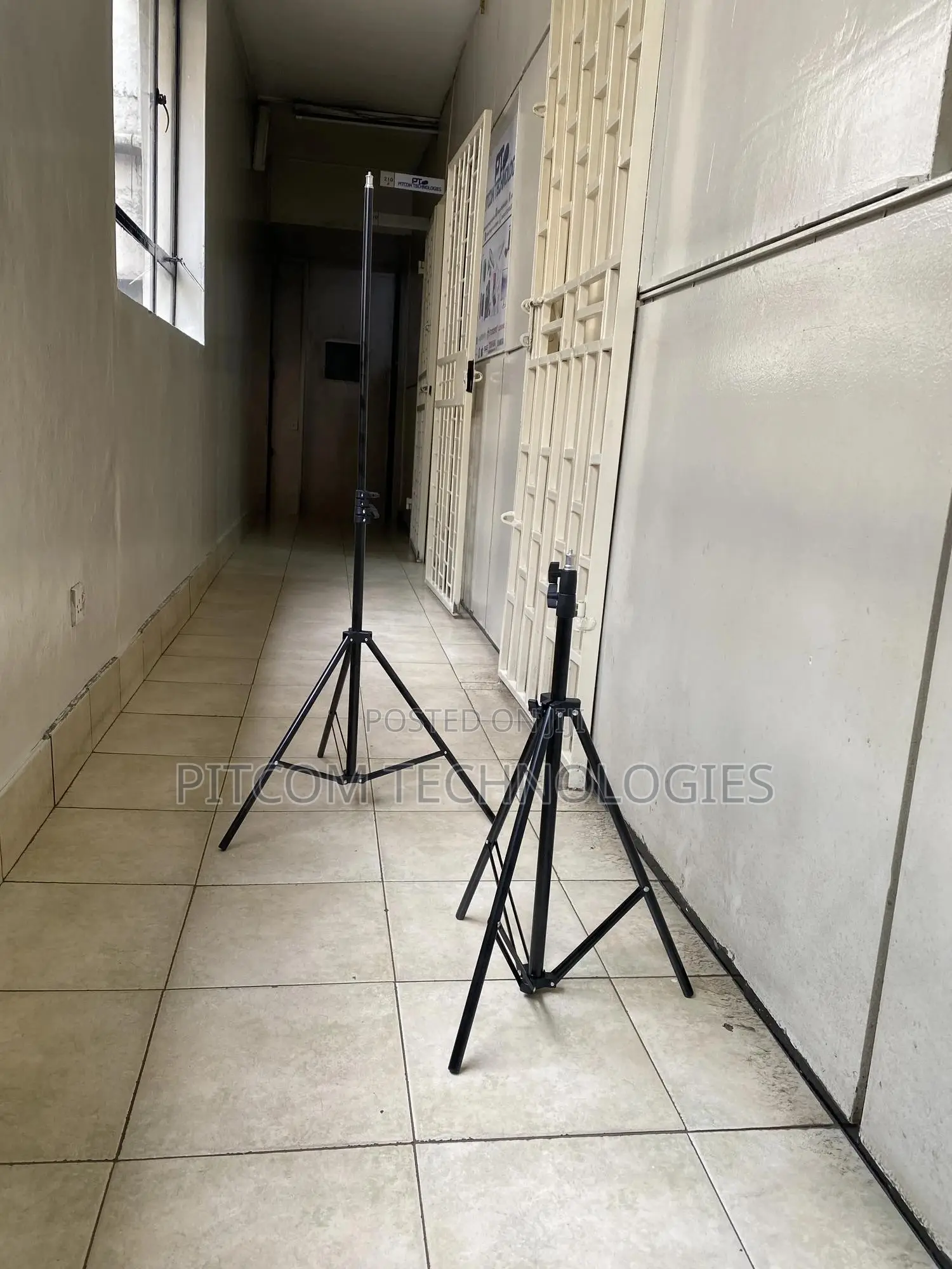 Tripod Stand ,Ringlights ,Phone,Camera,Projector Stand
