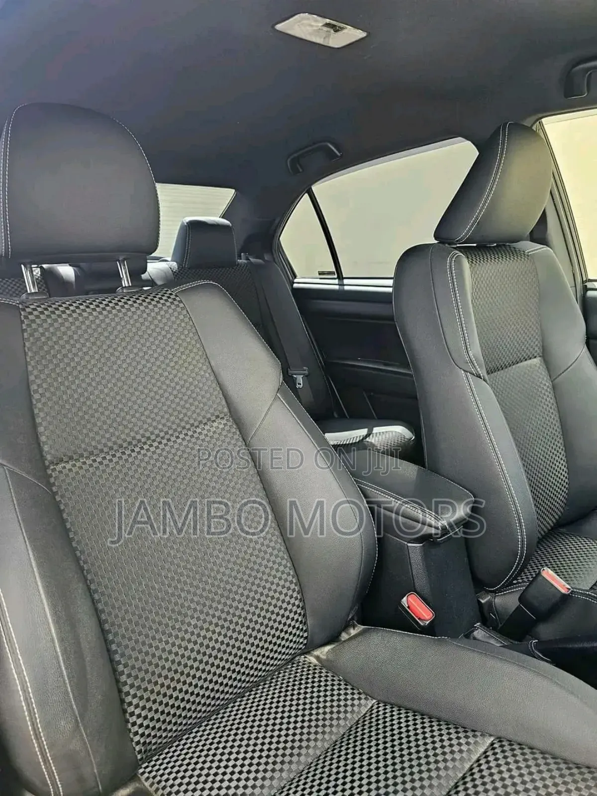 Toyota Axio 1.5 Hybrid 2WD 2018 Purple