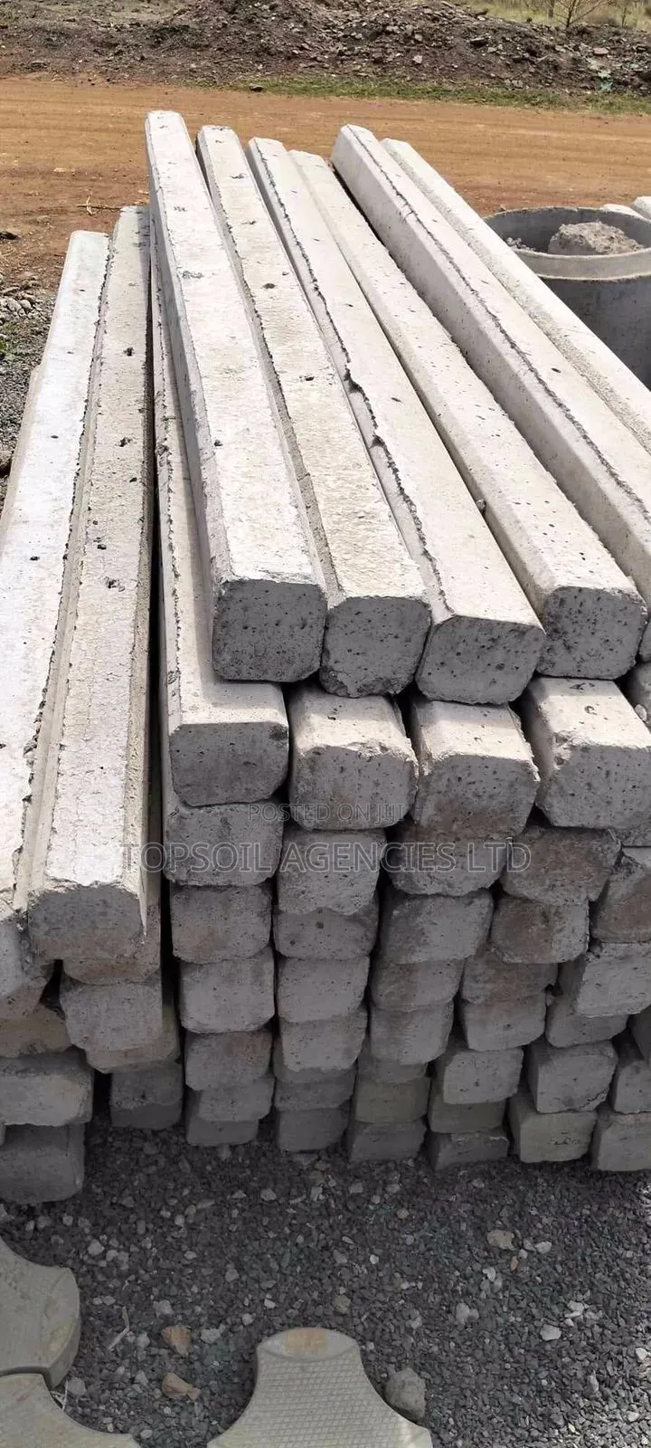 Straight Fencing Post (Concrete Steel)