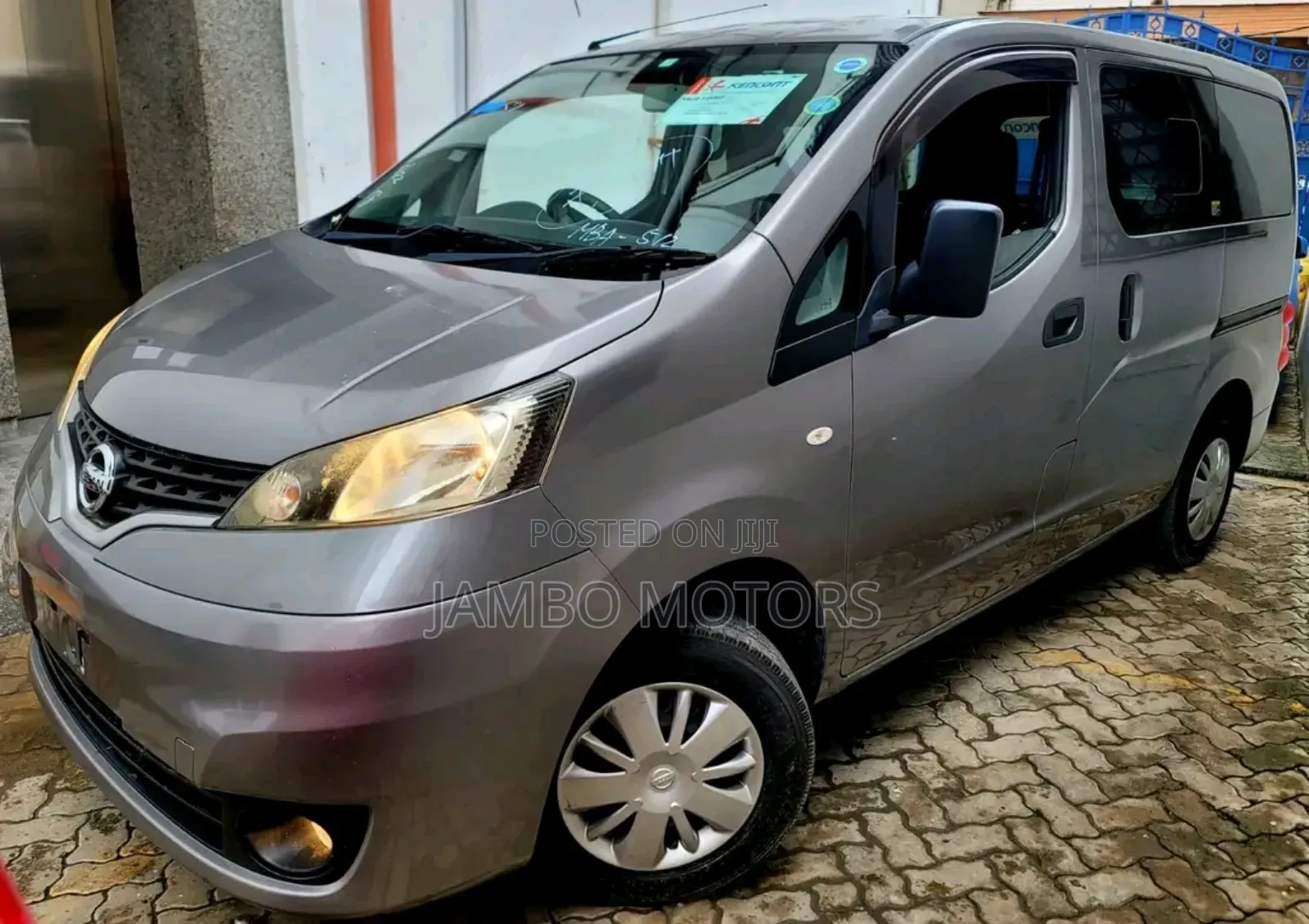 Nissan NV200 SV 2018 Gray
