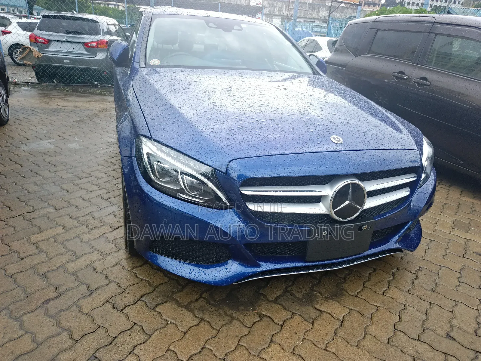 Mercedes-Benz C200 2018 Blue