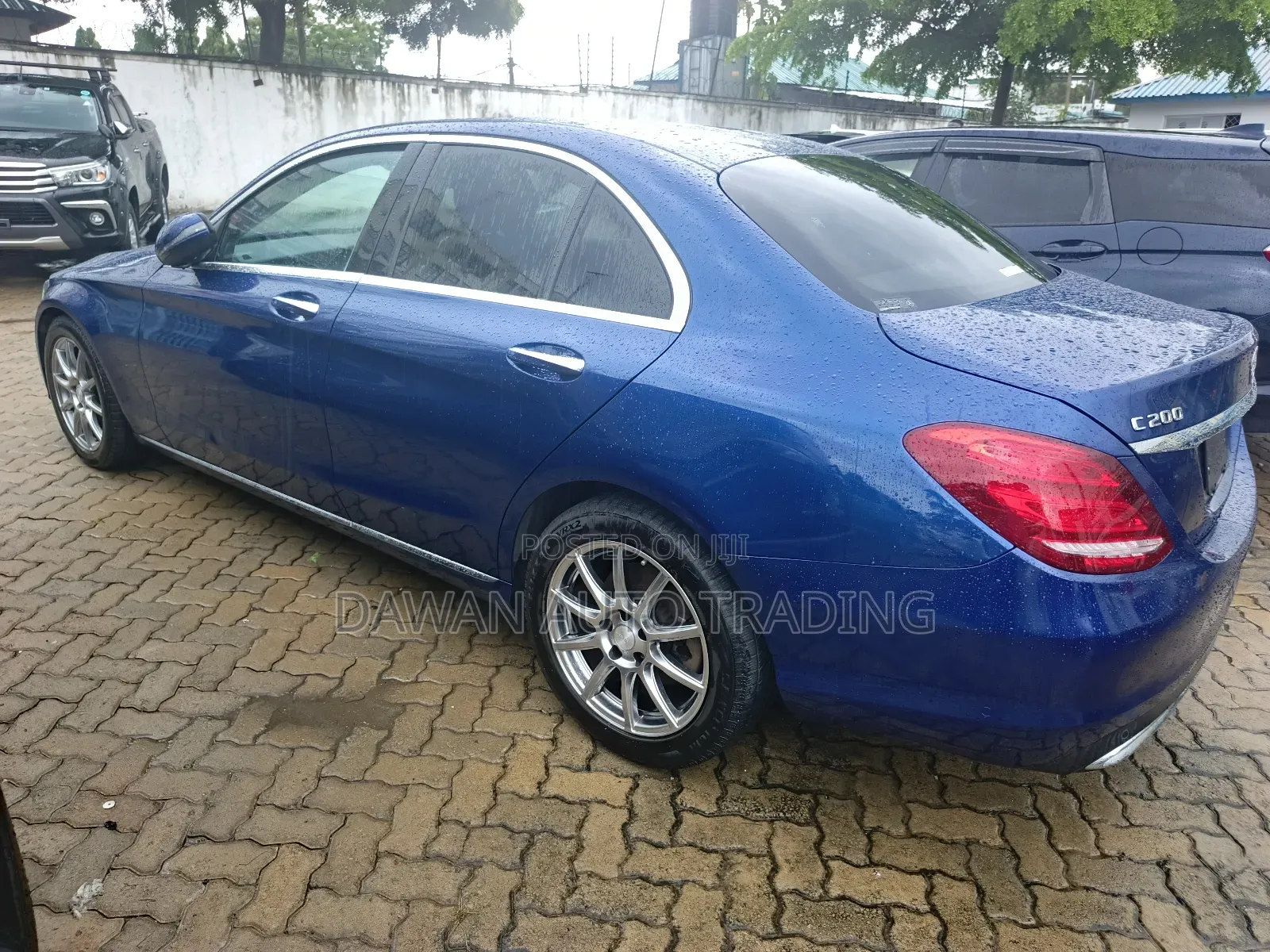 Mercedes-Benz C200 2018 Blue