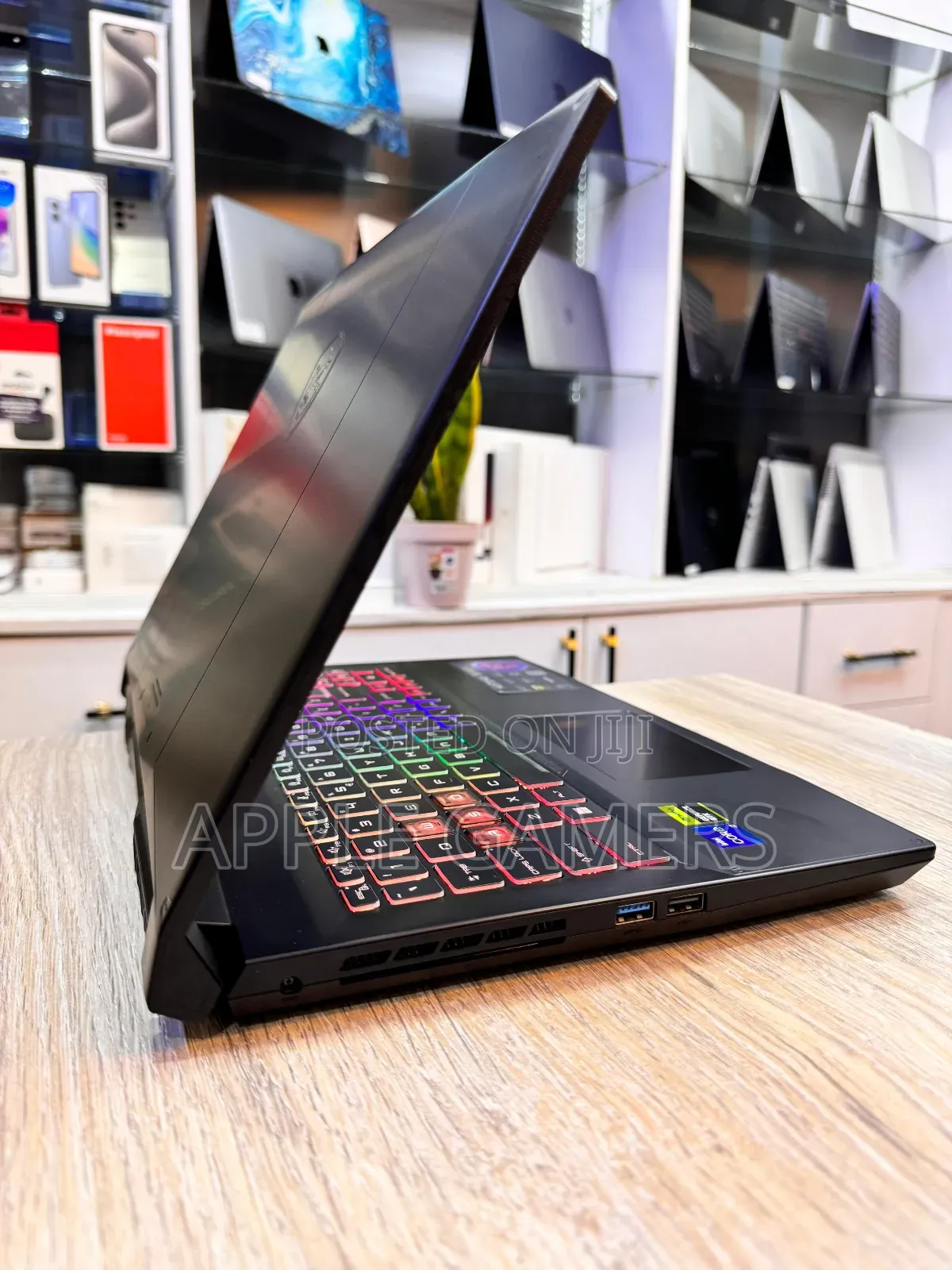 Laptop MSI Katana 15 32GB Intel Core I7 SSD 1T
