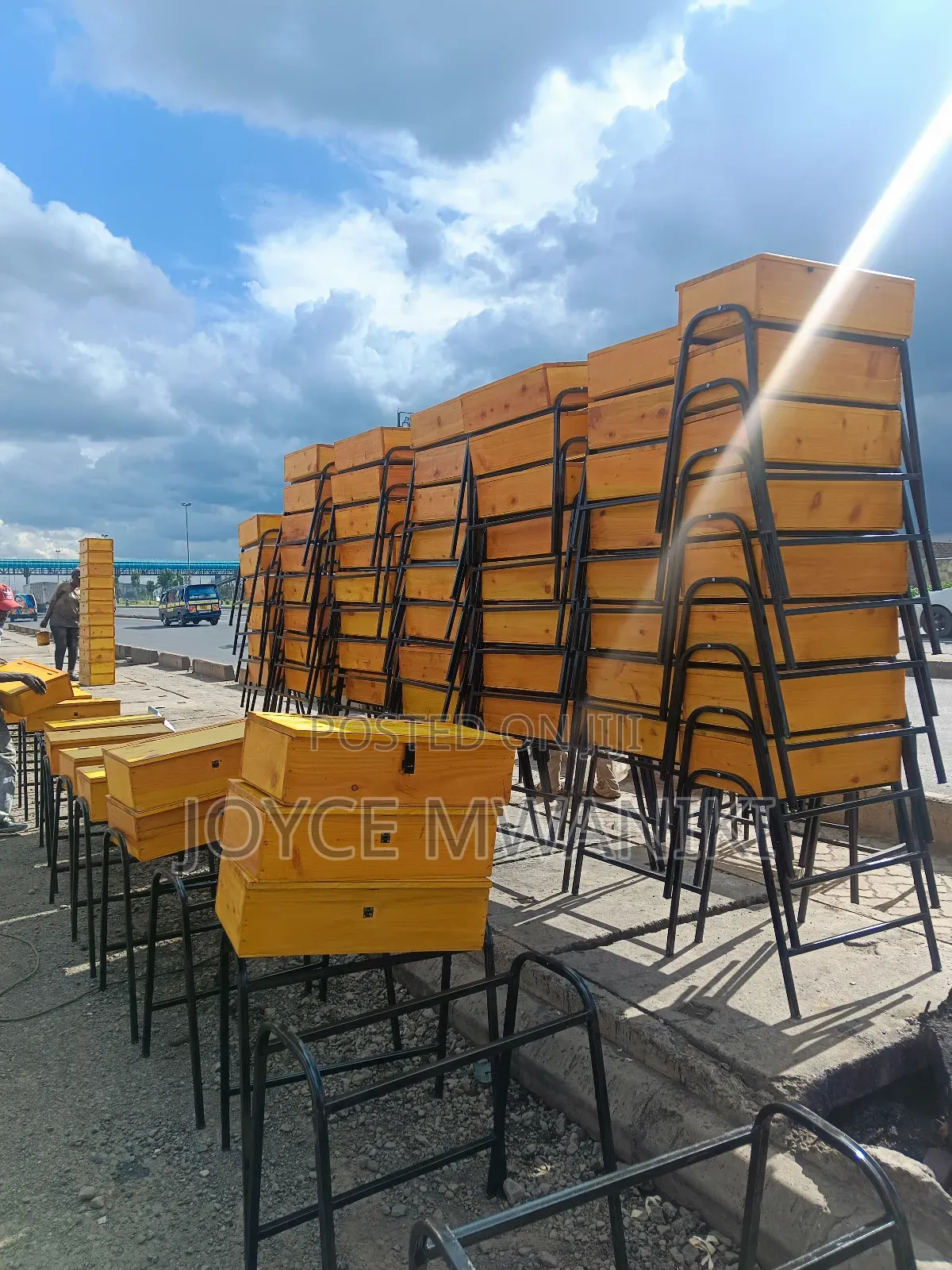 School Lockers and Chairs, Good Finishing, Good Quality 