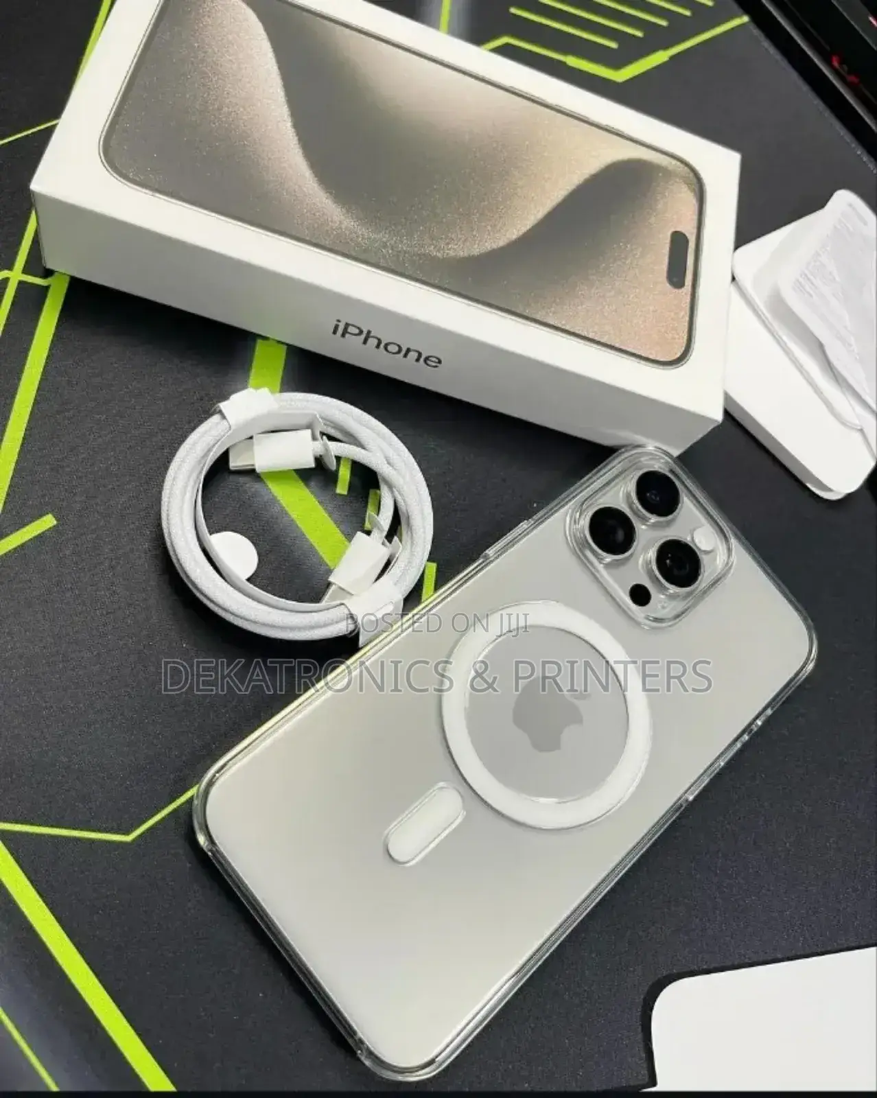 New Apple iPhone 15 Pro Max 256 GB White
