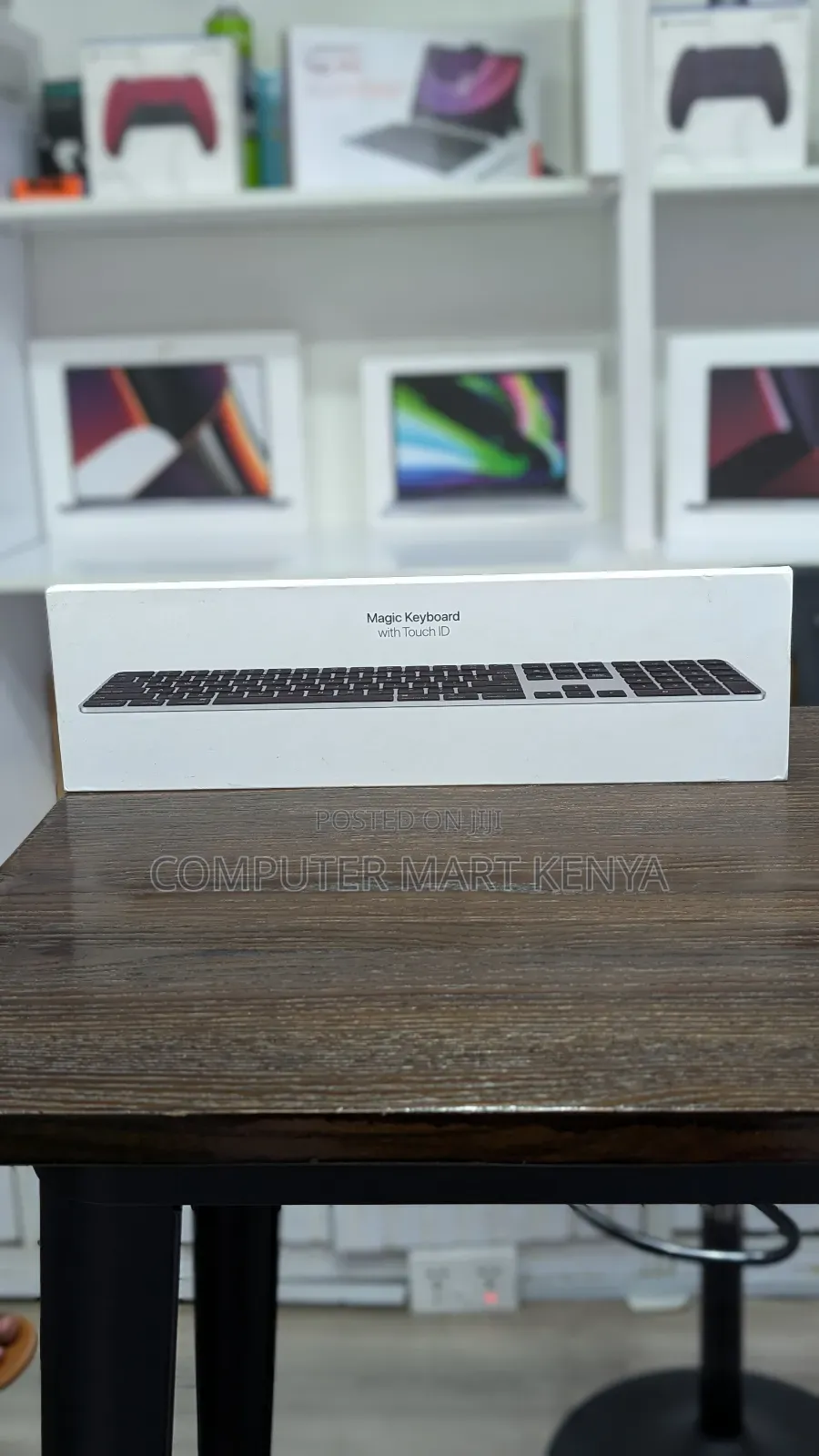 Magic Keyboard With Touch ID and Numeric Keypad - Black