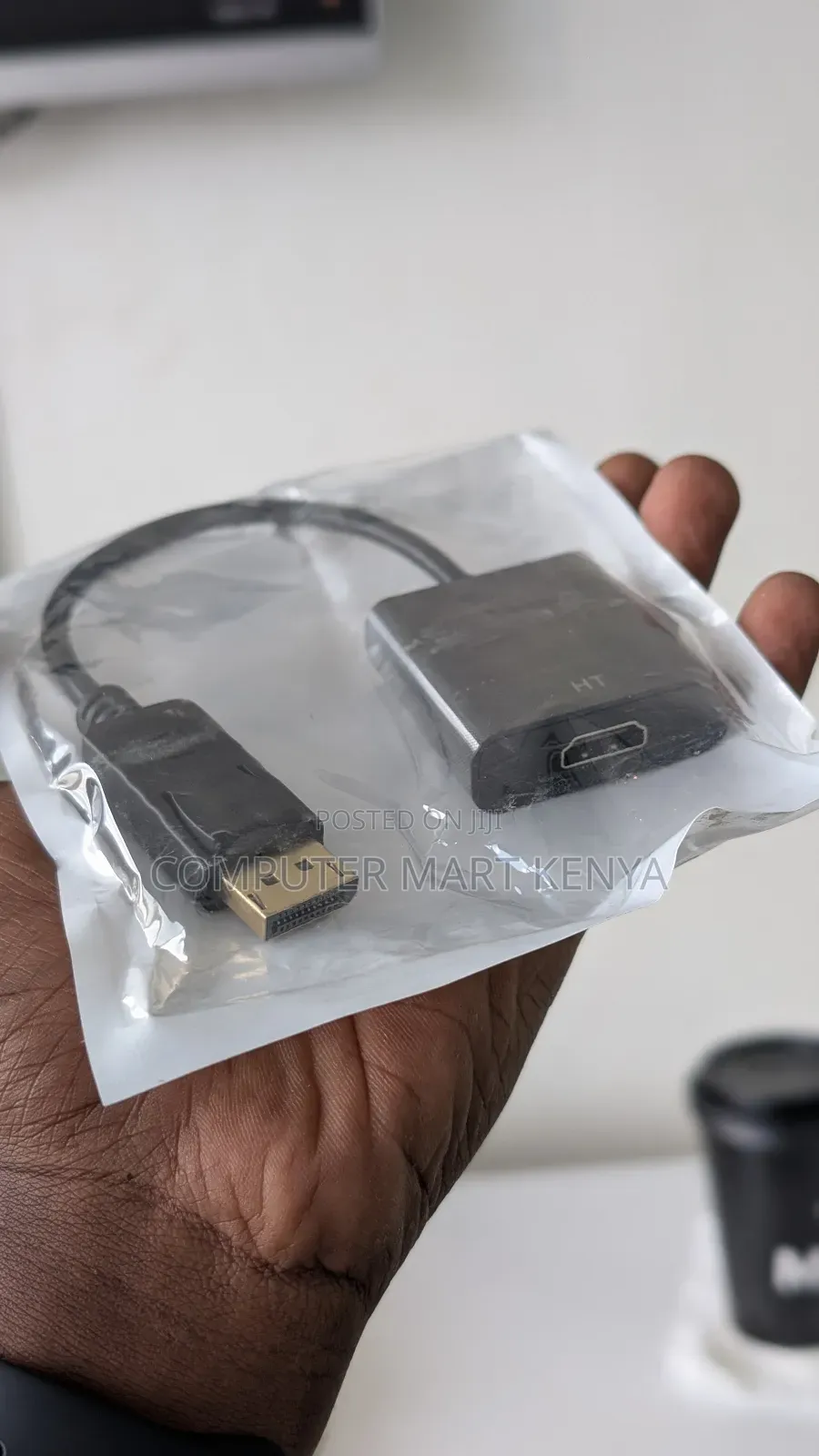 Displayport to HDMI Converter