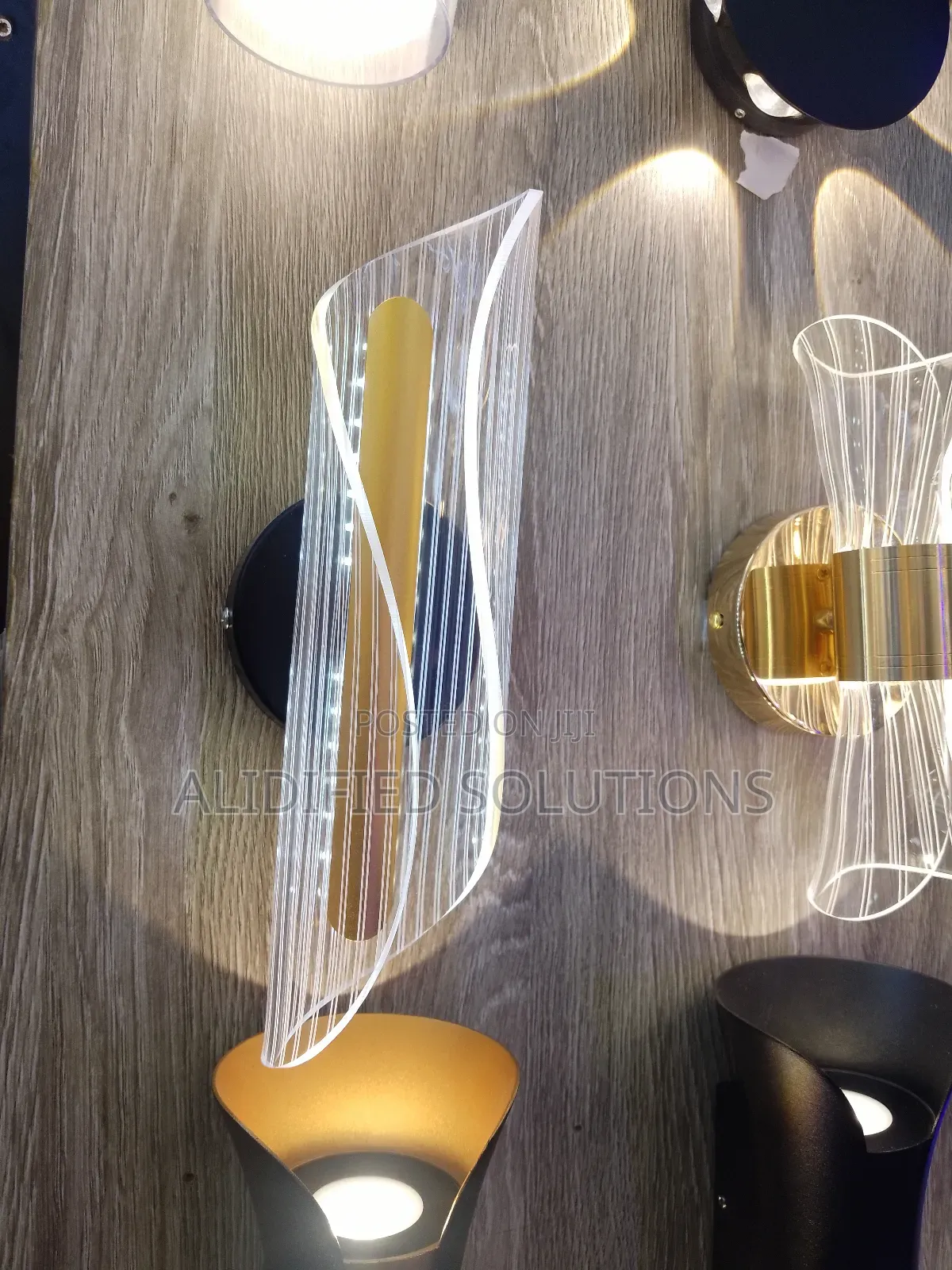 Wall Light<>Wall Bracket