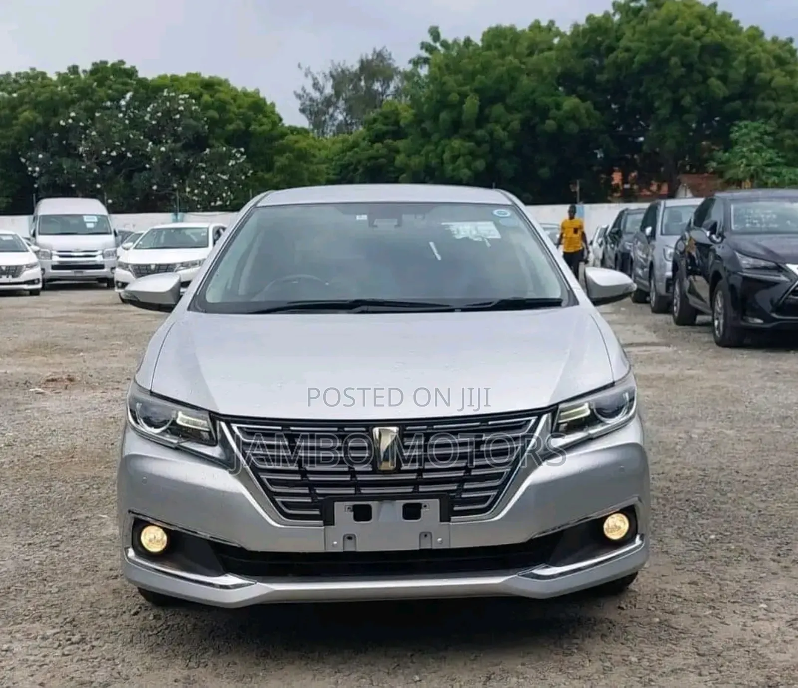 Toyota Premio 2.0 FWD 2018 Silver
