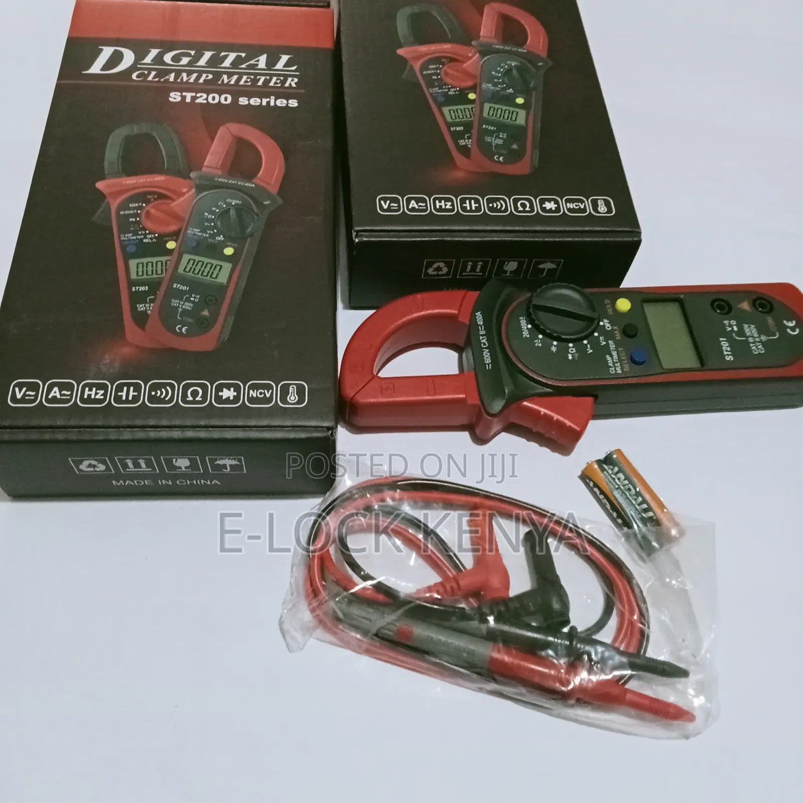ST 200 Multimeter Voltage Tester
