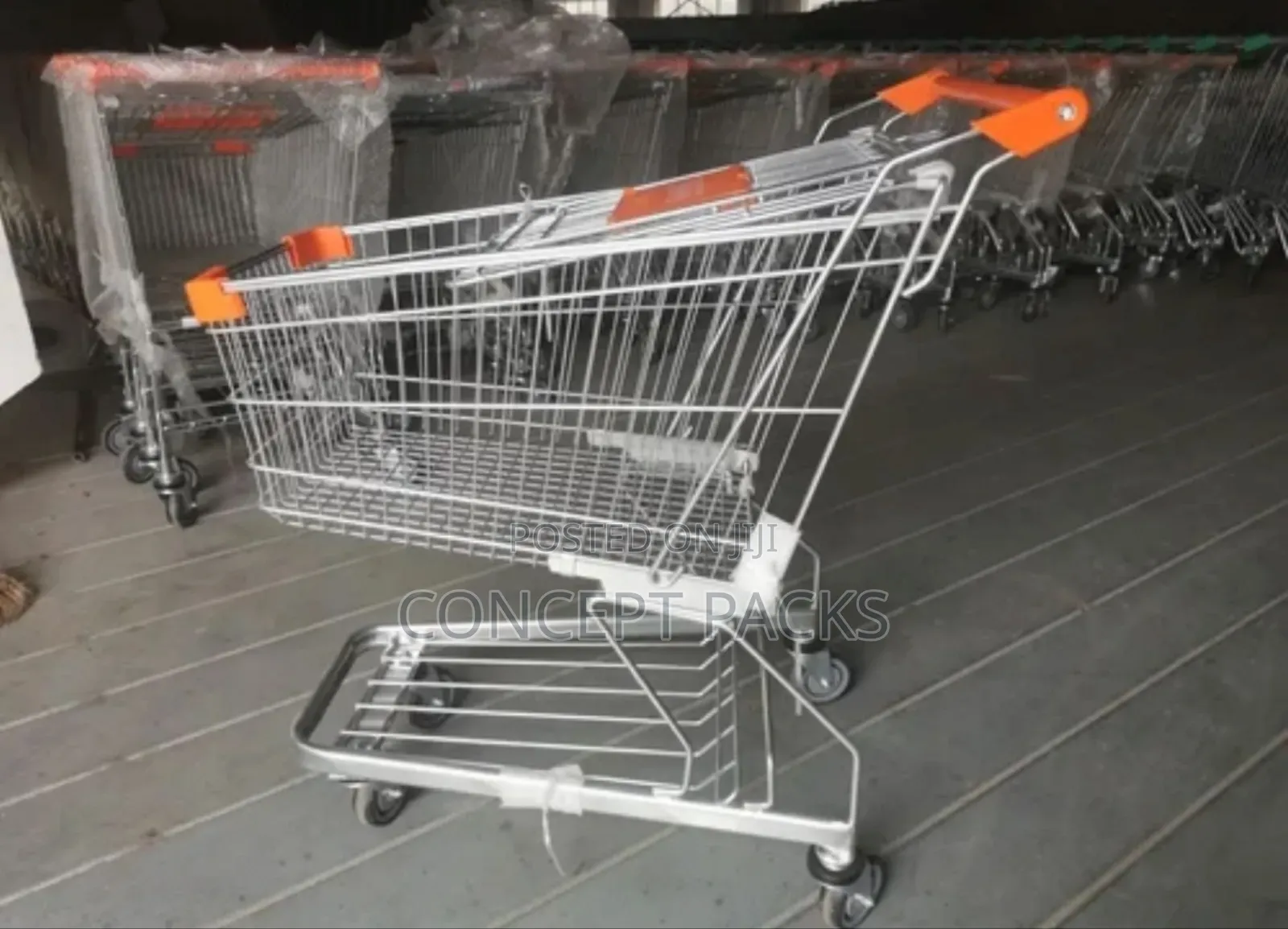 Four-Wheel Supermarket Shopping Trolley, Load Capacity:80 Kg