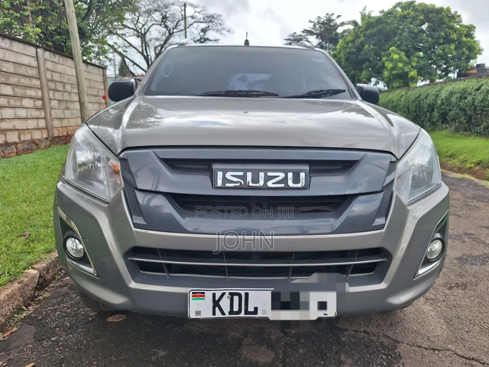 Isuzu D-MAX 2022 Gray