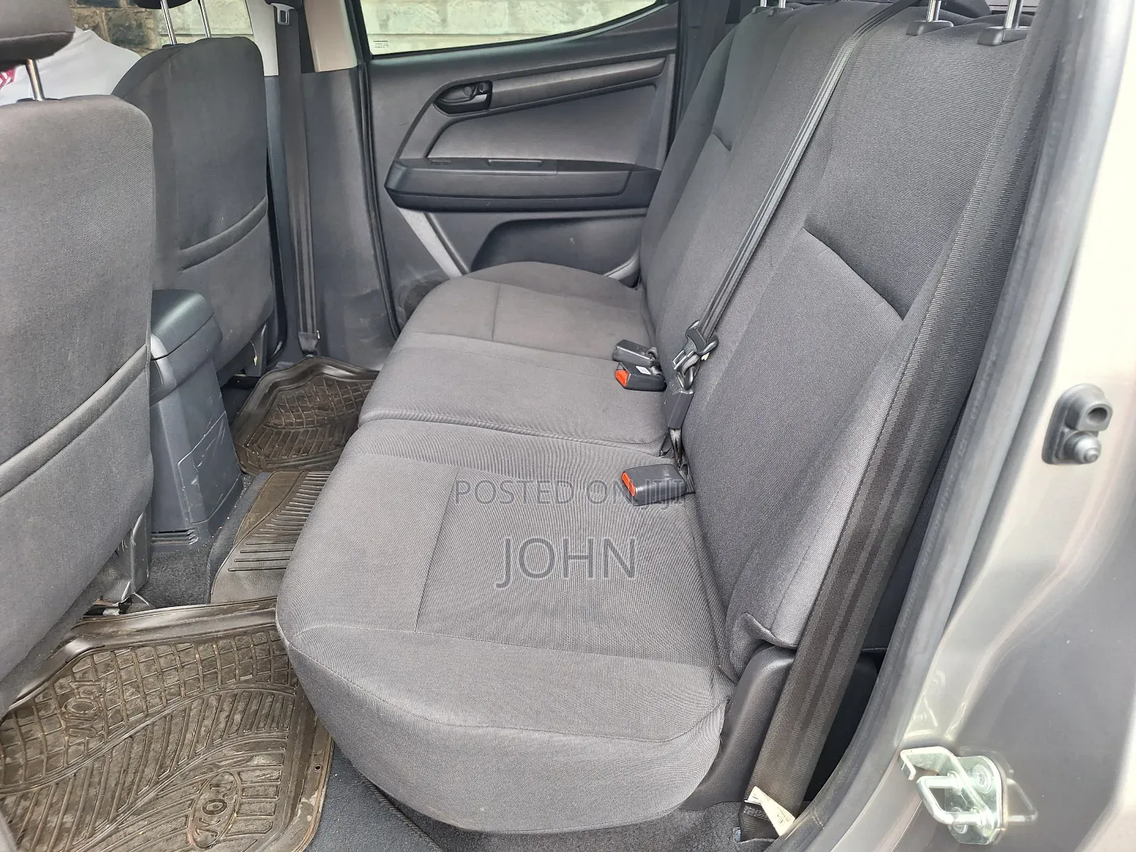 Isuzu D-MAX 2022 Gray