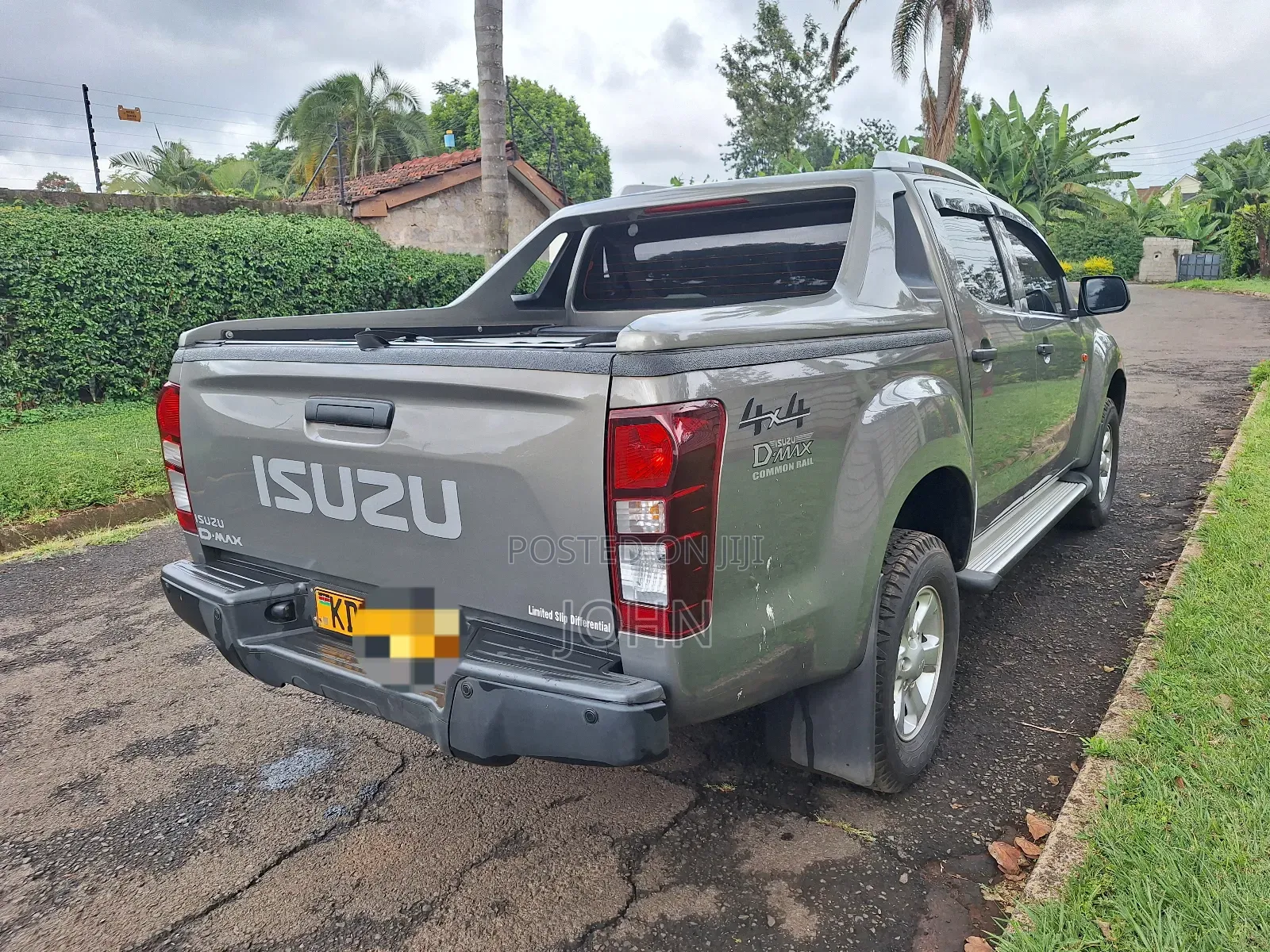 Isuzu D-MAX 2022 Gray