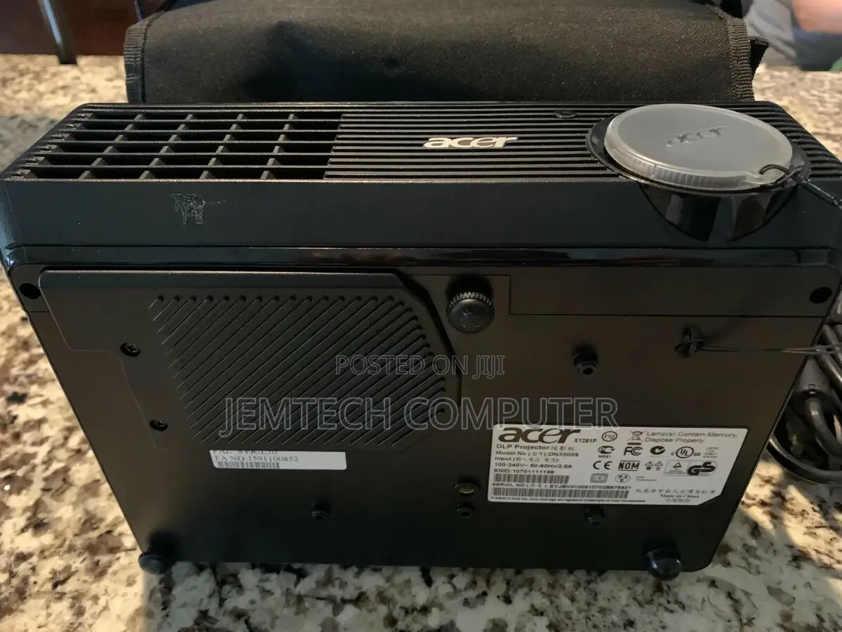 DLP Acer X1123hp, Brightness:2000-4000 Lumens\\X1123hp Acer