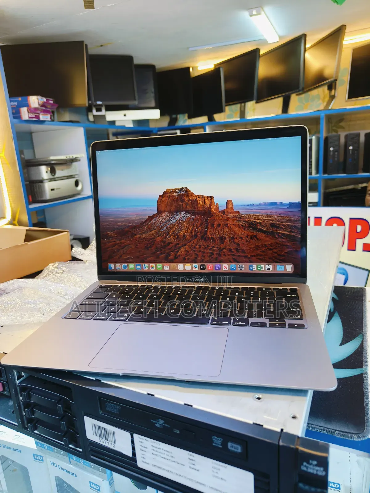 Laptop Apple MacBook Air 16GB Apple M1 Pro SSD 512GB