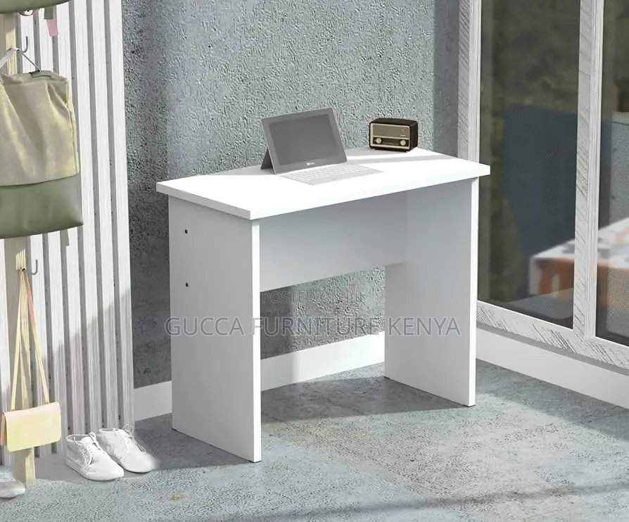 1.0m Straight Office Desk