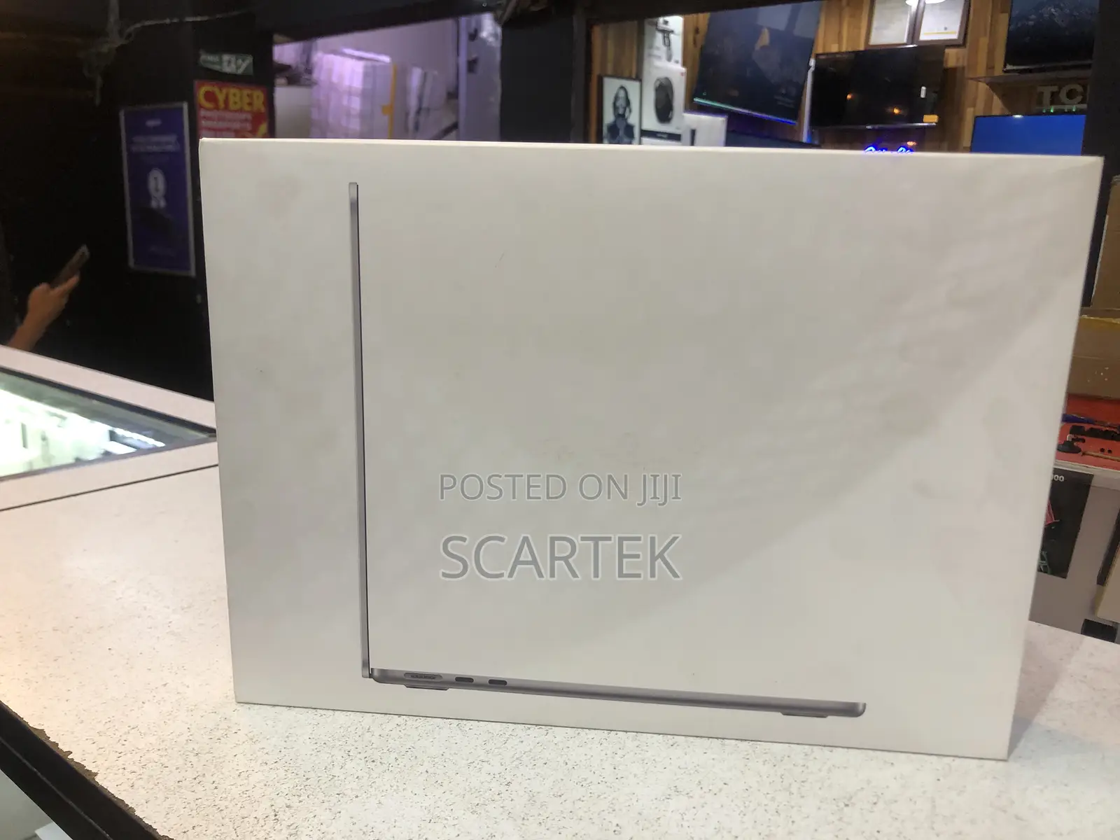 New Laptop Apple MacBook Air 256GB Apple M3 SSD 16 GB