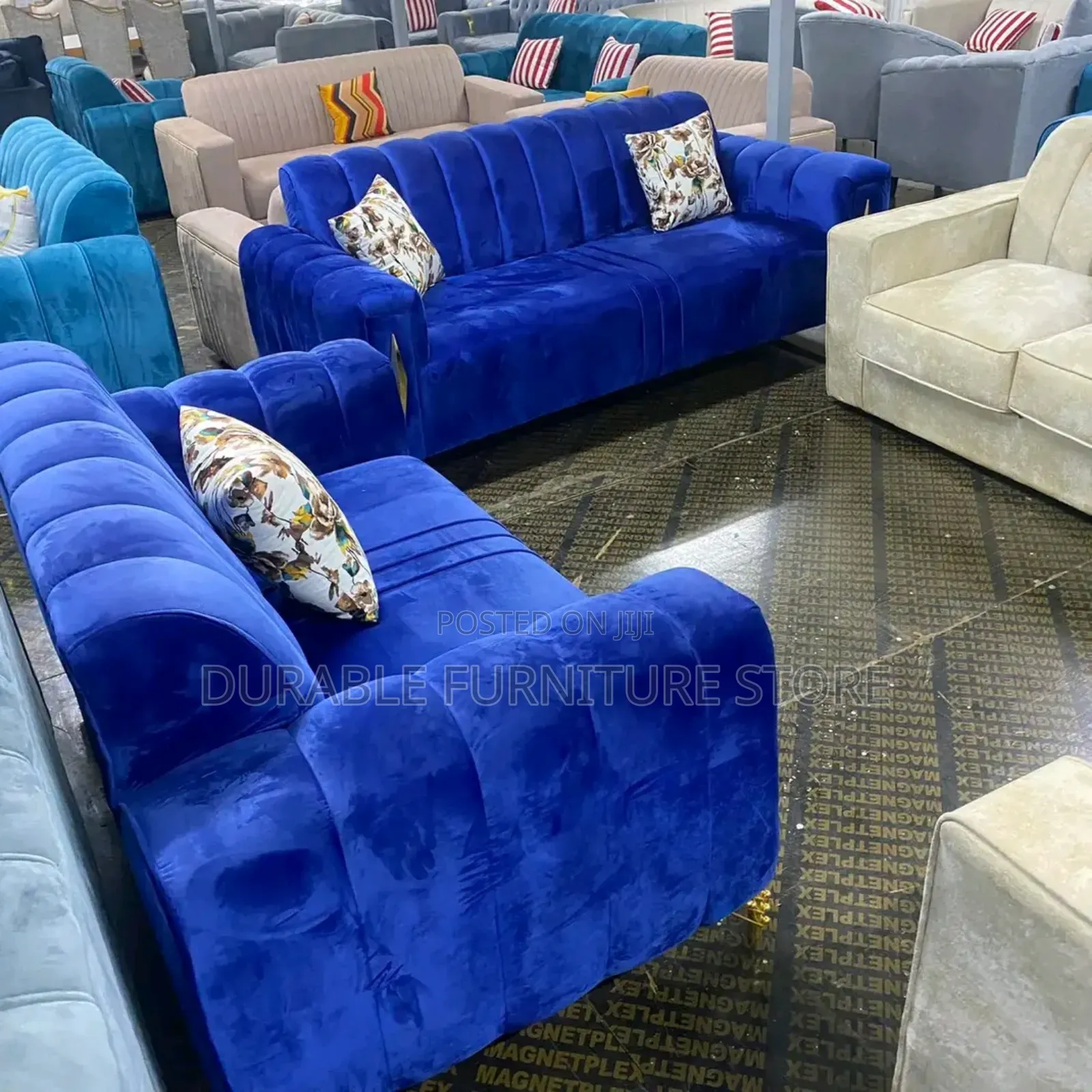 5 Seater Blue With Golden Stand
