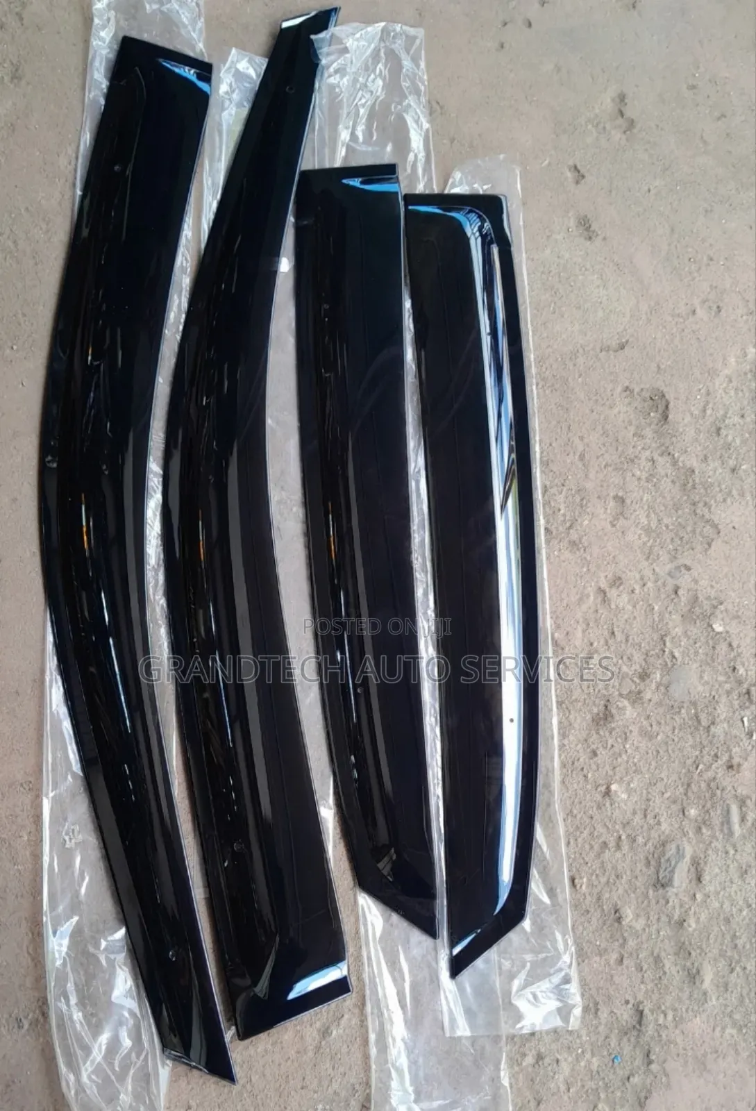 Lexus RX 300/ 330 Windbreakers