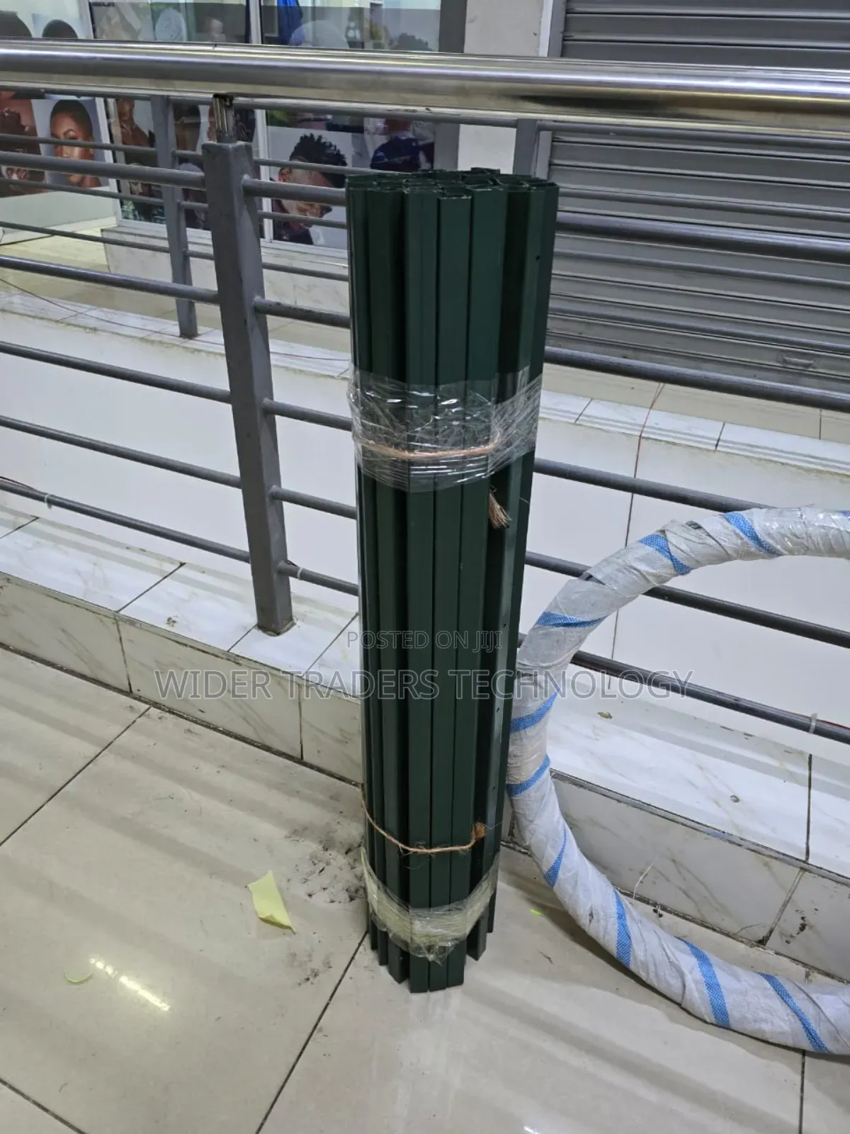 Electric Fence Strainer Post