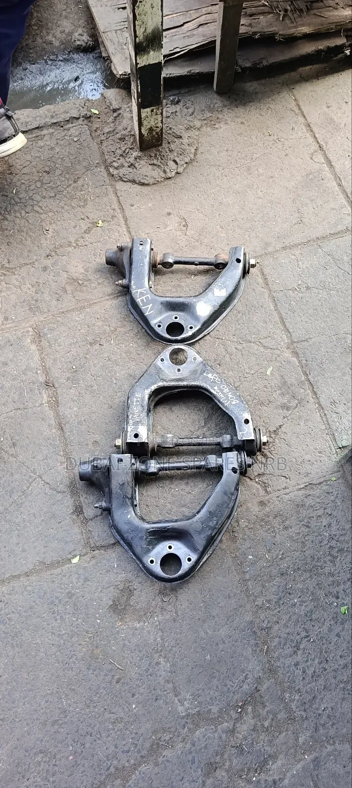 Upper Control Arms Vannette, Mazda Bondo.