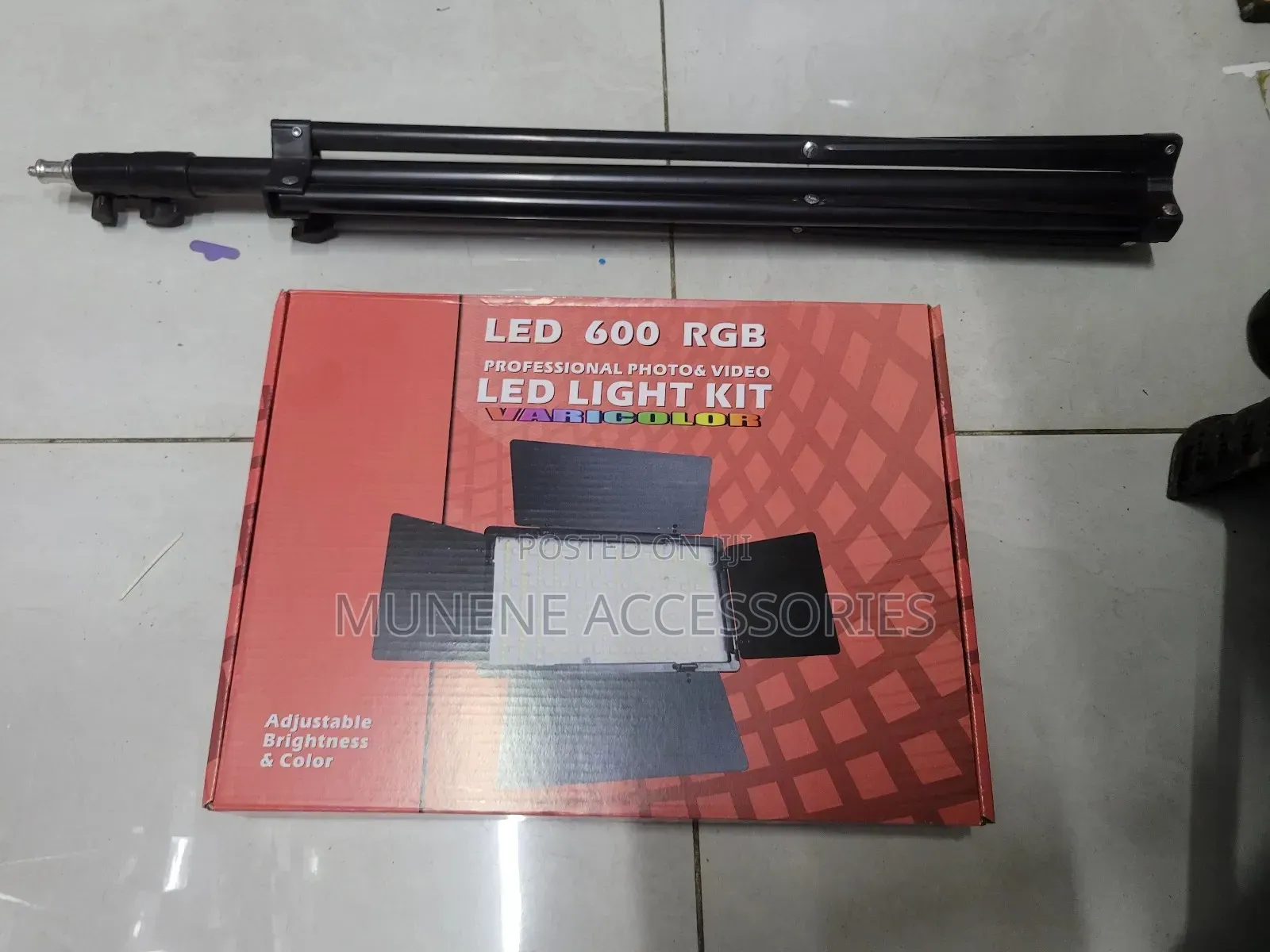Rechargable Led 600 RGB PRO Light Panel Photo Video KIT