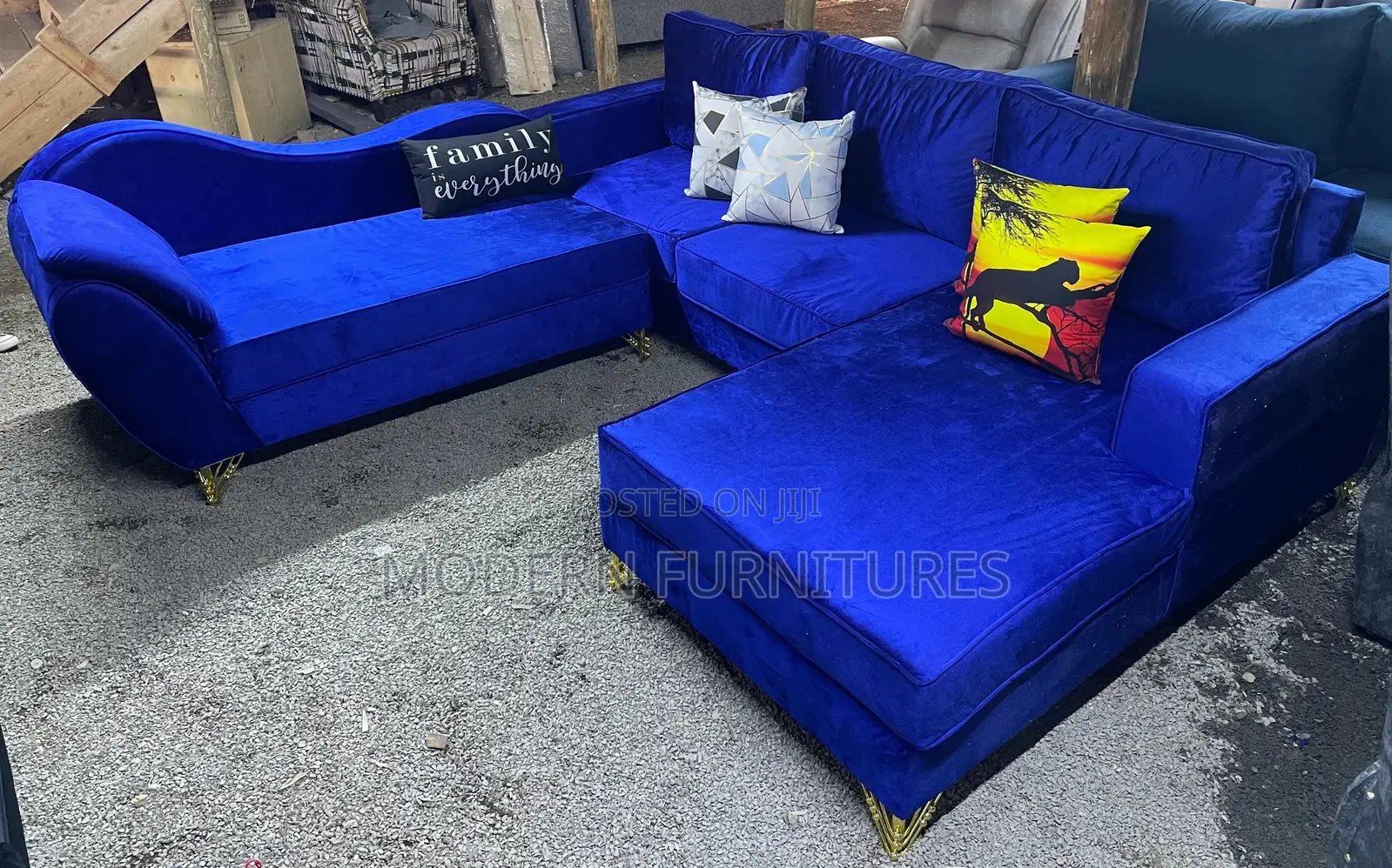 Beautiful 8 Seater Sofa Set