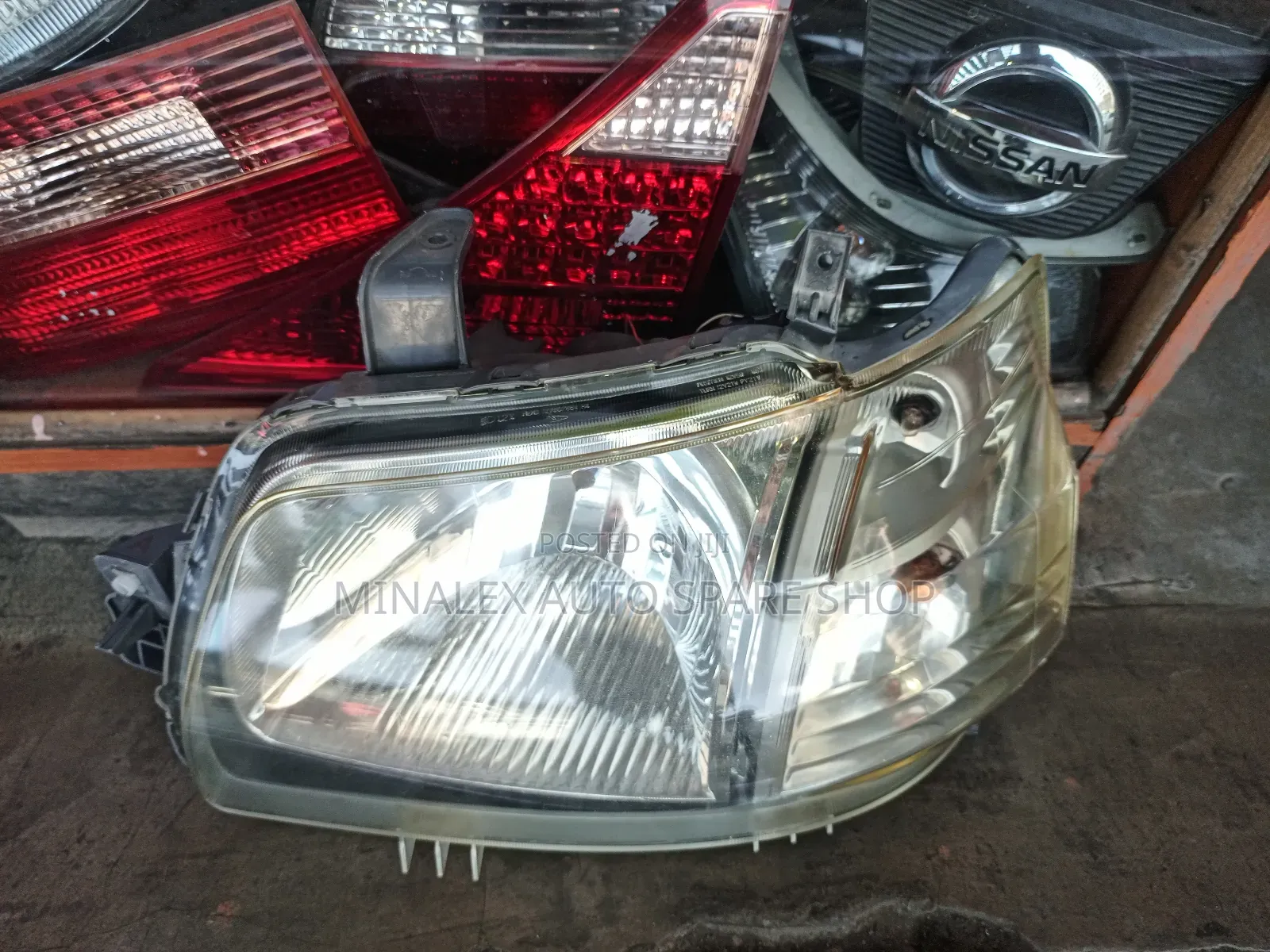 LHS TOWNACE Headlight (Boflo)
