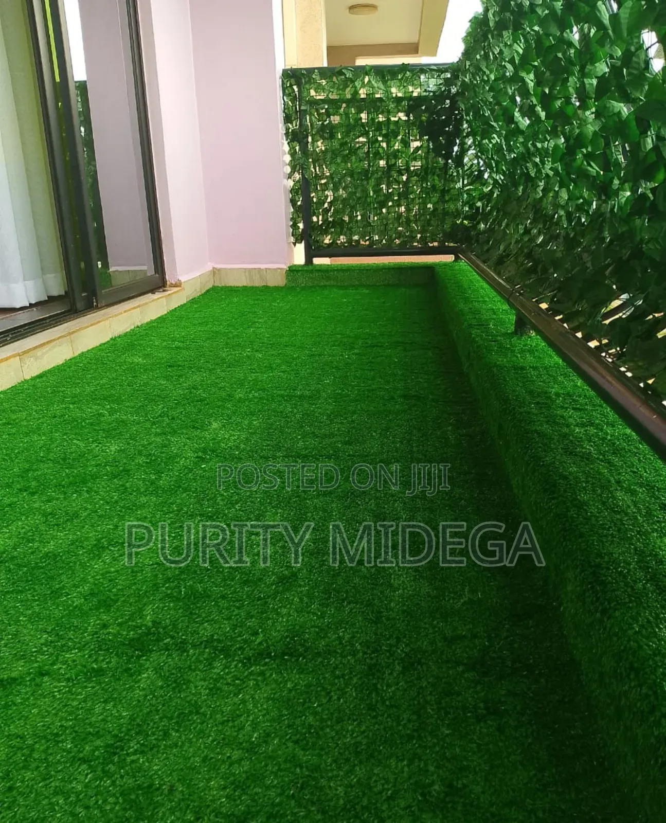 Beutiful Balcony Grass Carpet
