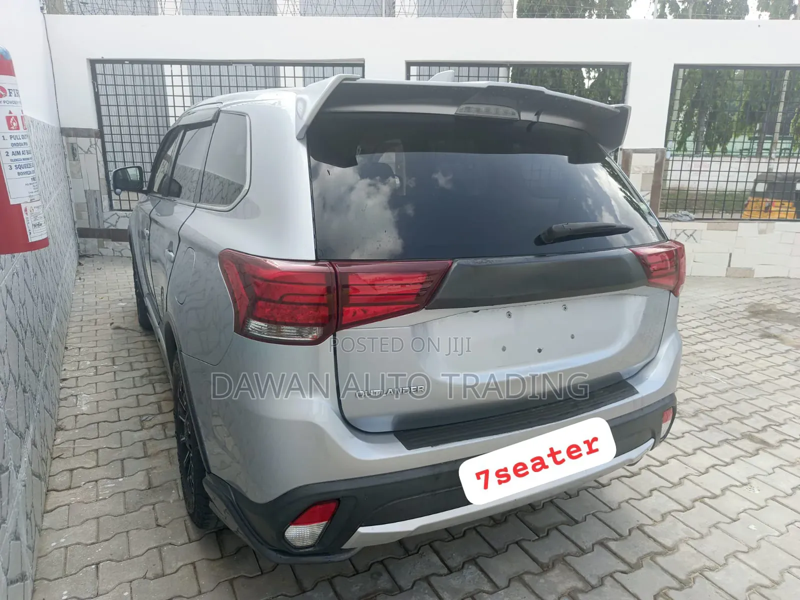 Mitsubishi Outlander 2017 Silver