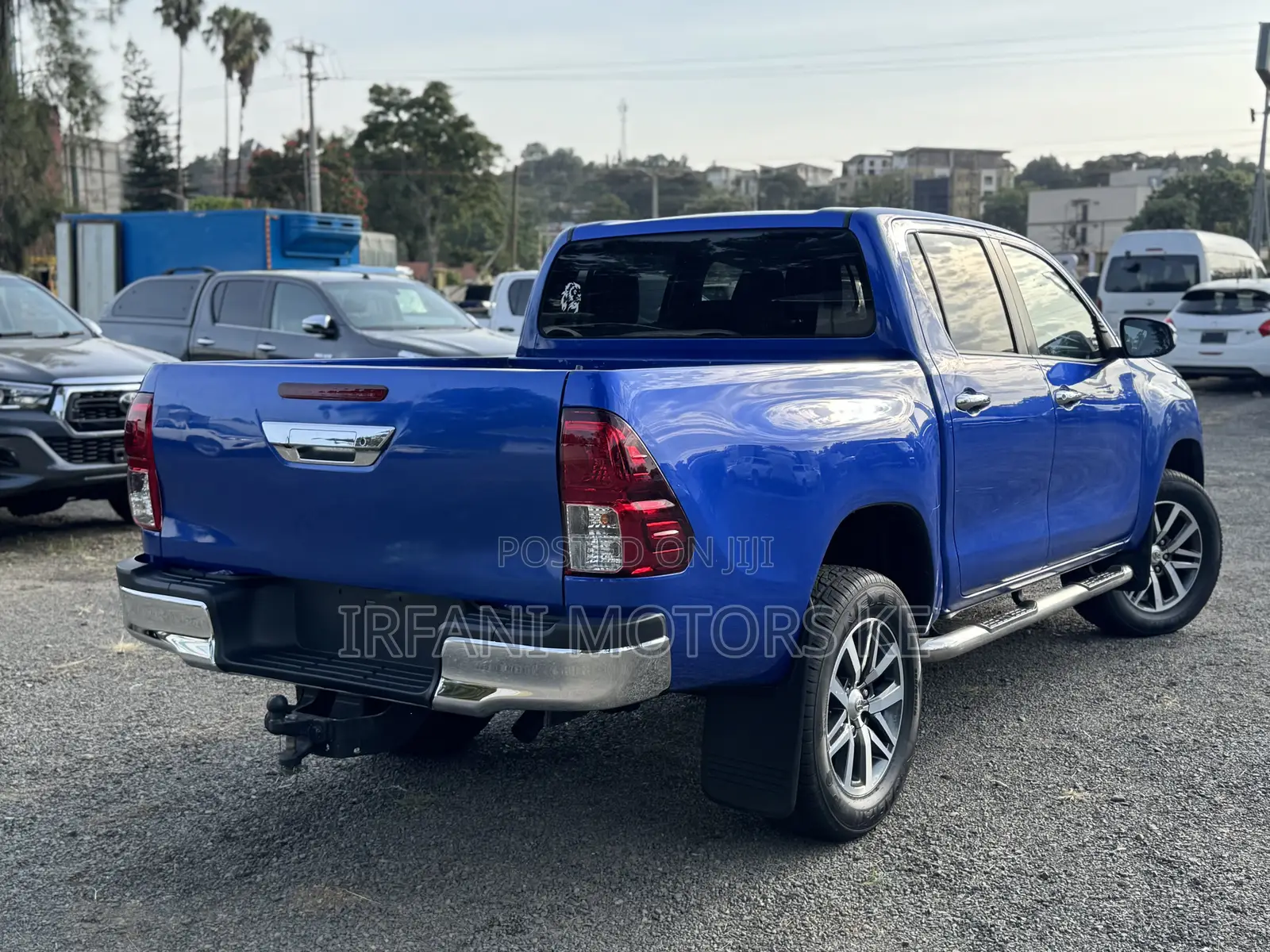 Toyota Hilux 2017 Blue