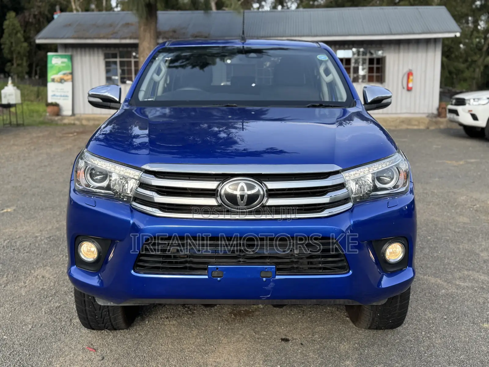 Toyota Hilux 2017 Blue