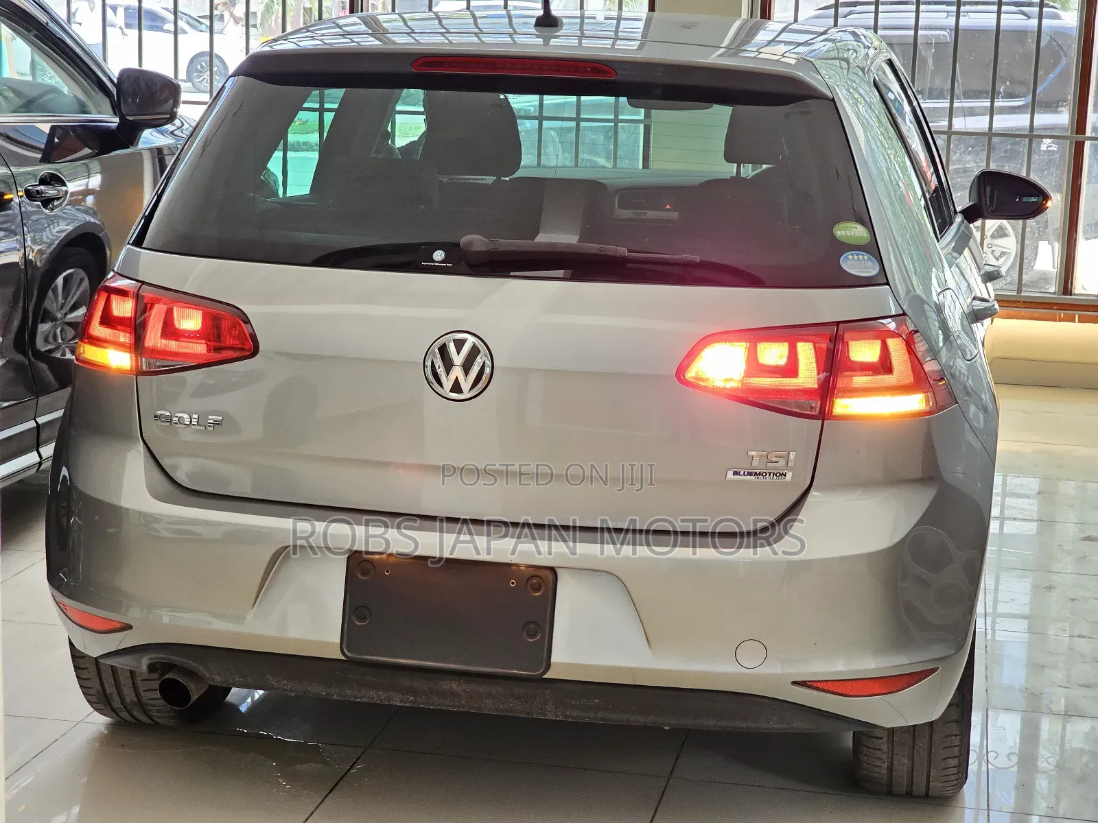 Volkswagen Golf 2017 Gold