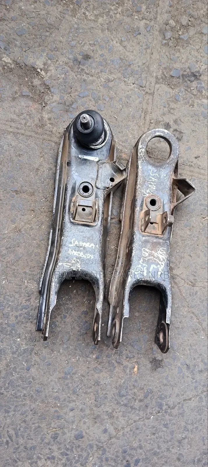 Lower Control Arms Nissan Sahara, Hardbody,Td27,E24 2wd.