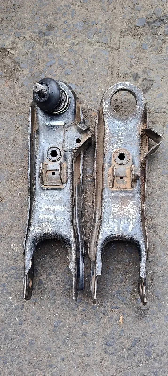 Lower Control Arms Nissan Sahara, Hardbody,Td27,E24 2wd.