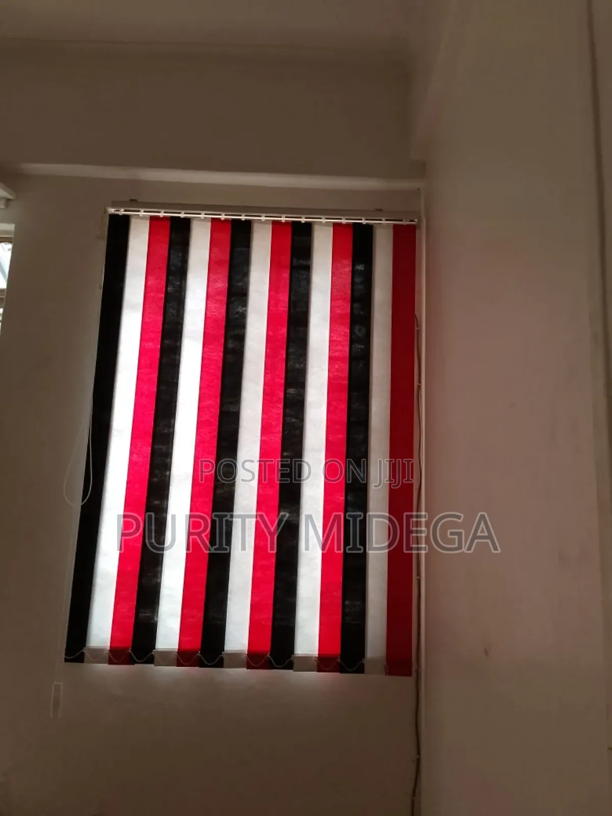 Black,Red and White Fabrics of Vertical Blinds