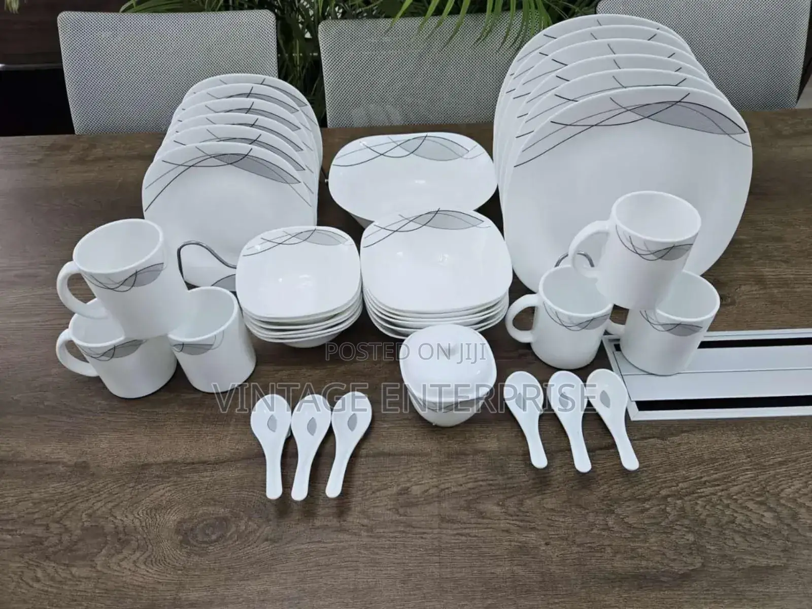 39pcs Dinner Set