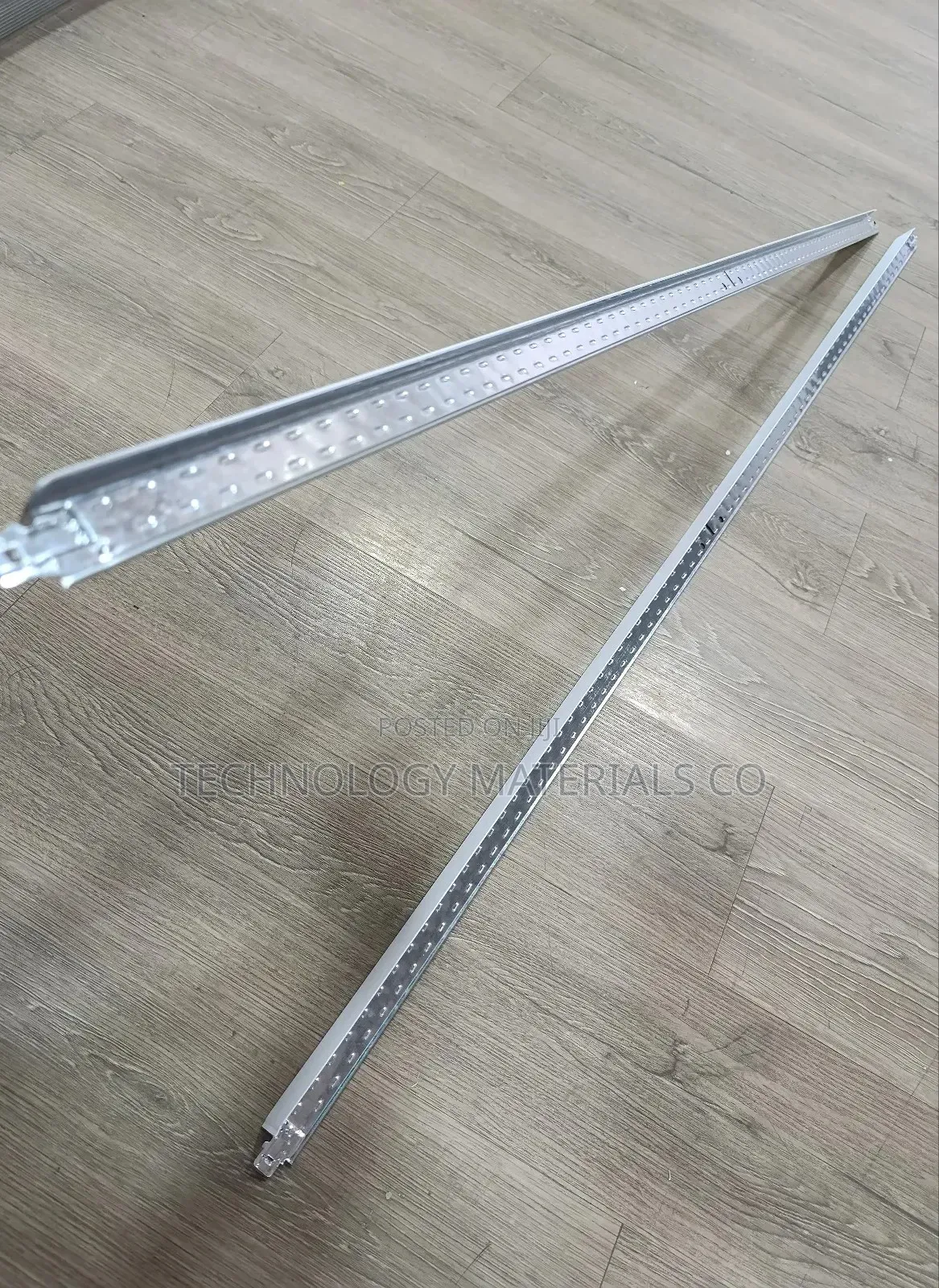 Long Cross Tee-for Ceiling Installation(26*24*1200*0.3mm)