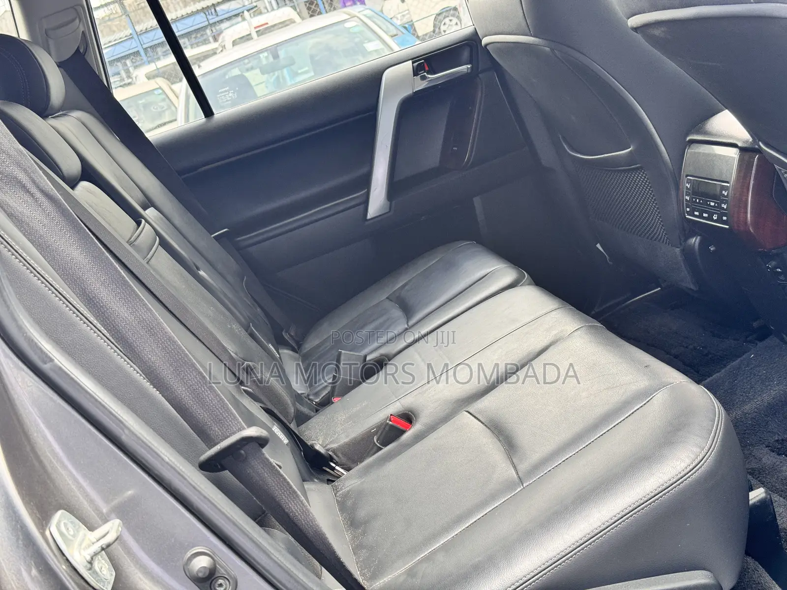 Toyota Land Cruiser Prado 2018 Gray
