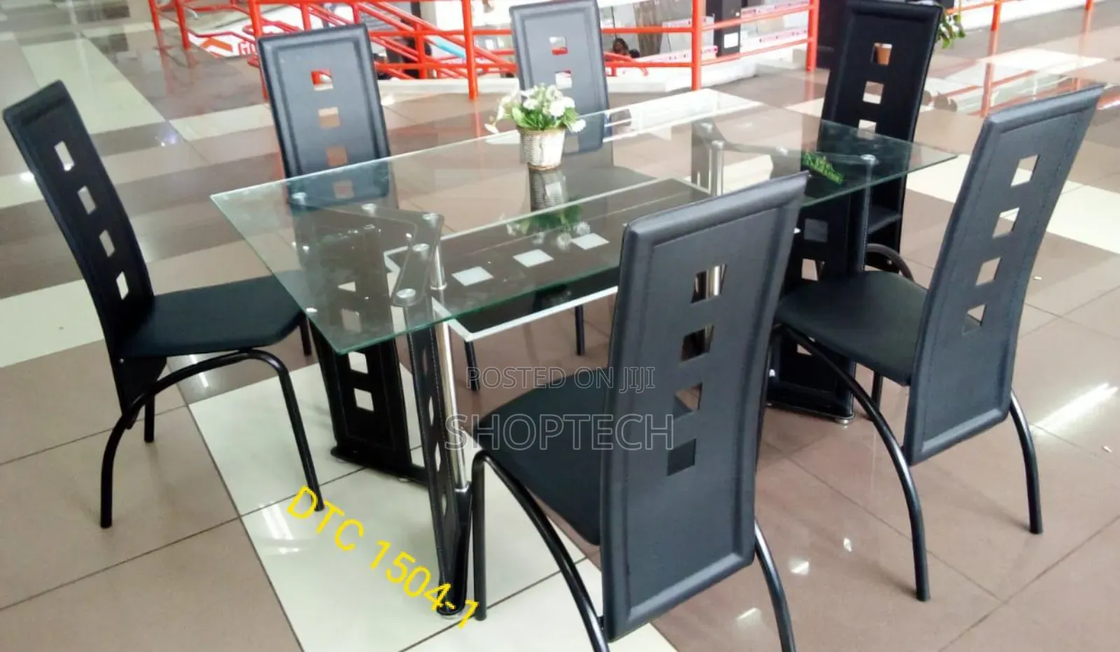 Executive 6 Sitter Glass Dinning Table With Leather Seat