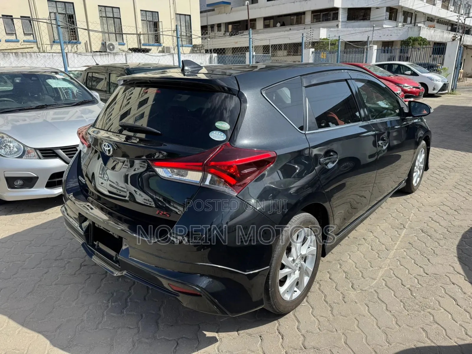 Toyota Auris 2017 Matt Black