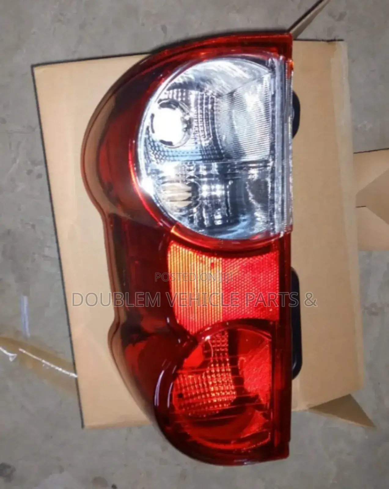 Tail Lamp Nissan NV200