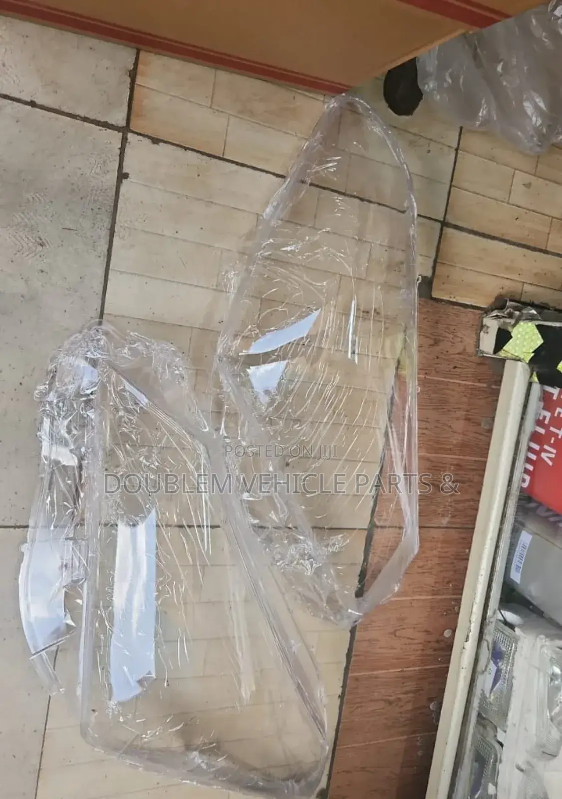 Headglass/Headlight Lens Toyota Vitz 2014,2015,2016