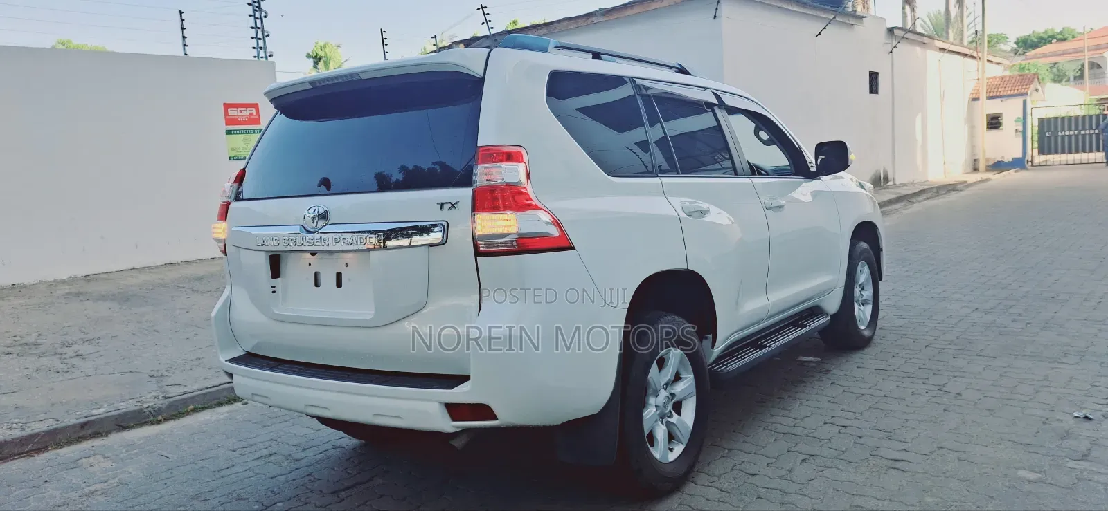 Toyota Land Cruiser Prado 2017 Pearl
