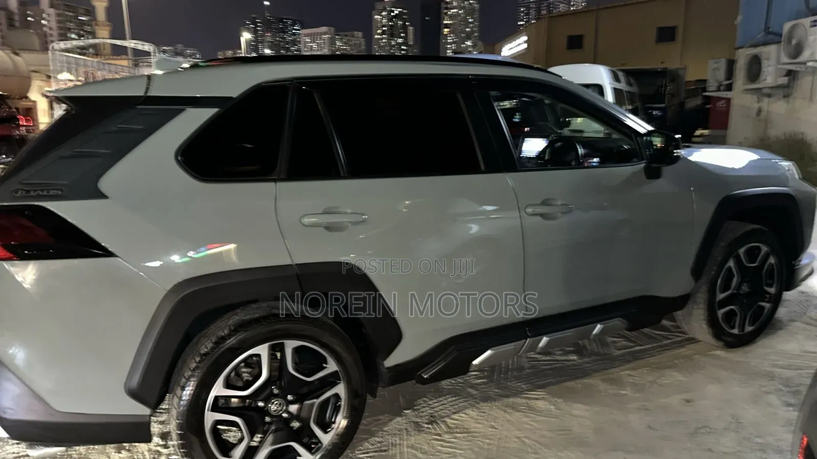 Toyota RAV4 2022 Green